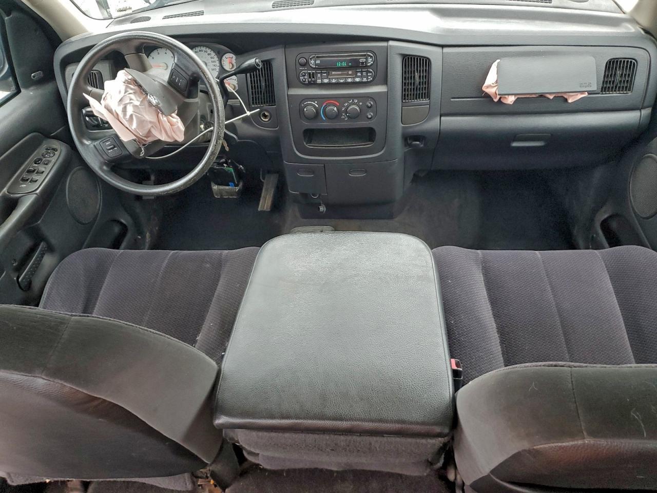 2004 DODGE RAM 1500