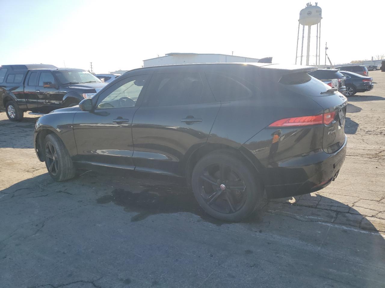 2017 JAGUAR F-Pace