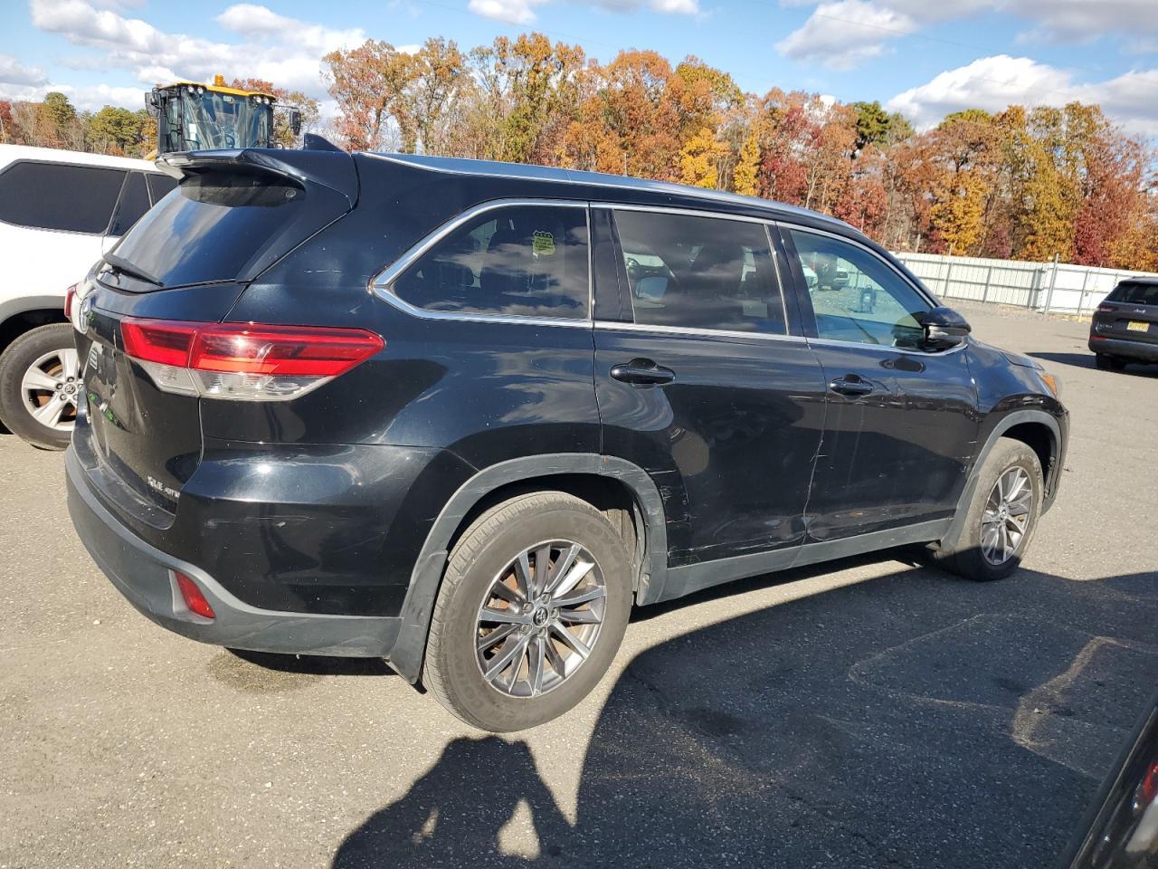 2019 TOYOTA HIGHLANDER