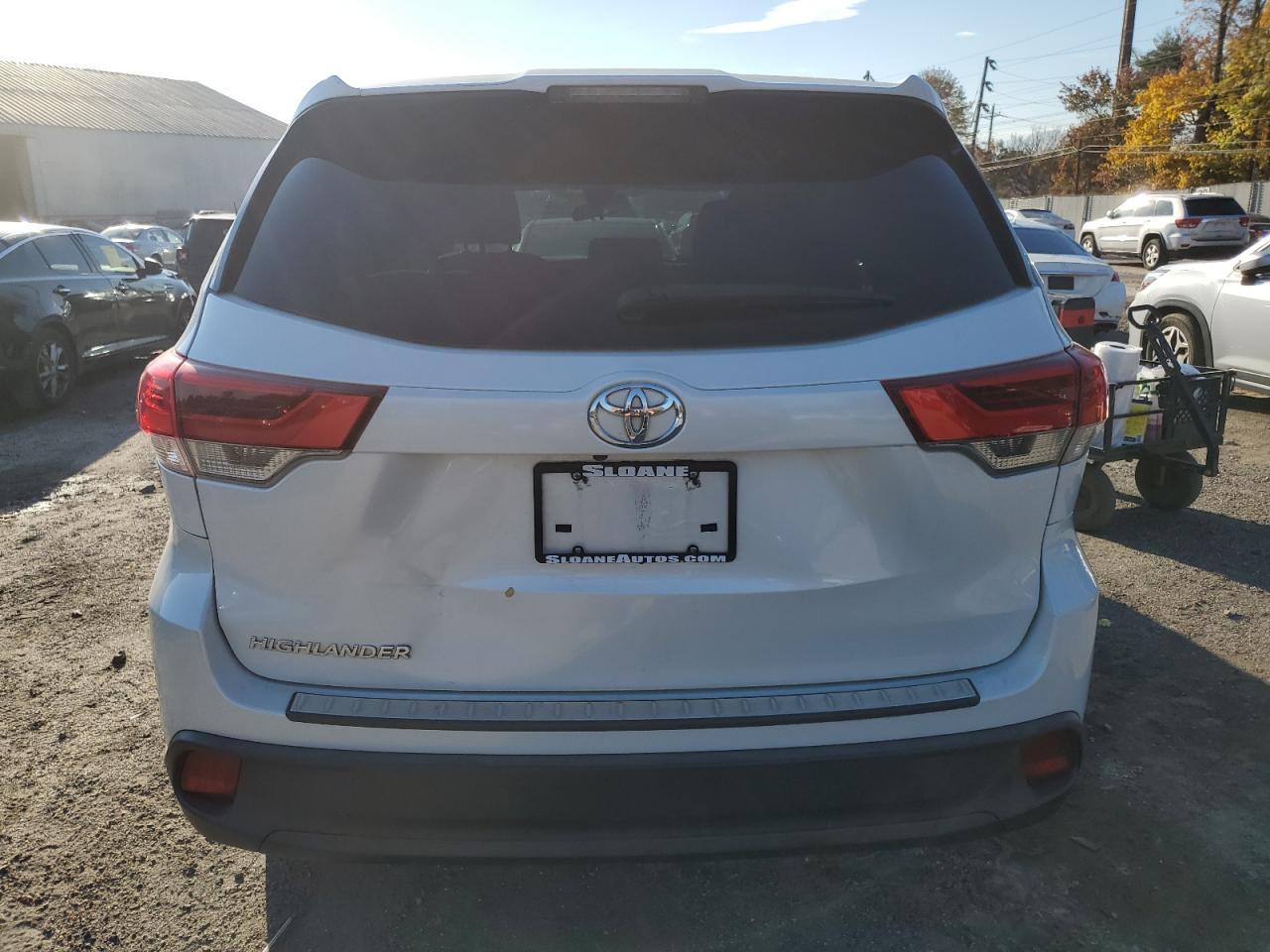 2018 TOYOTA HIGHLANDER