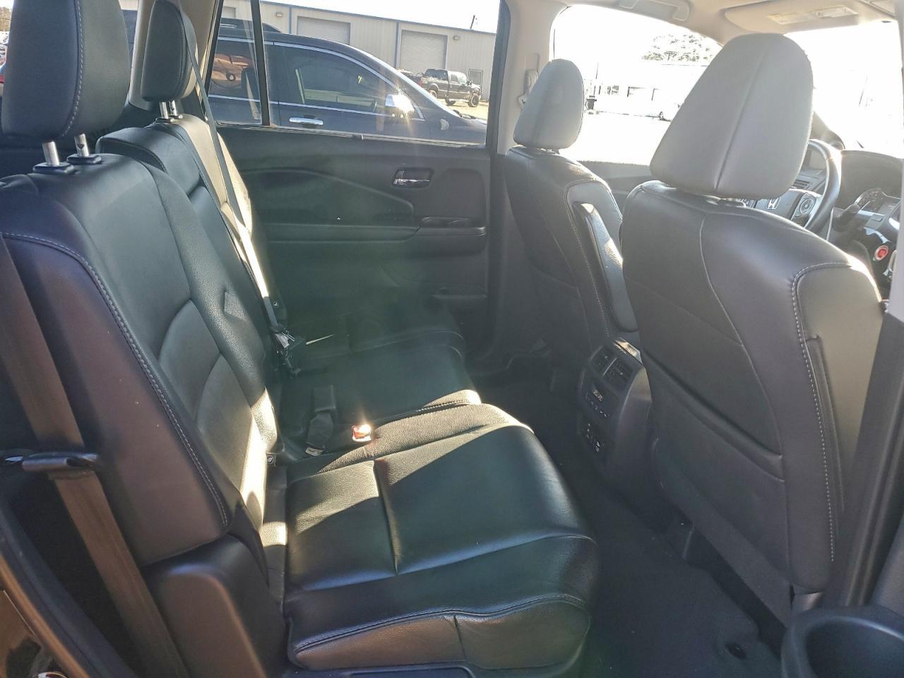 2016 HONDA PILOT