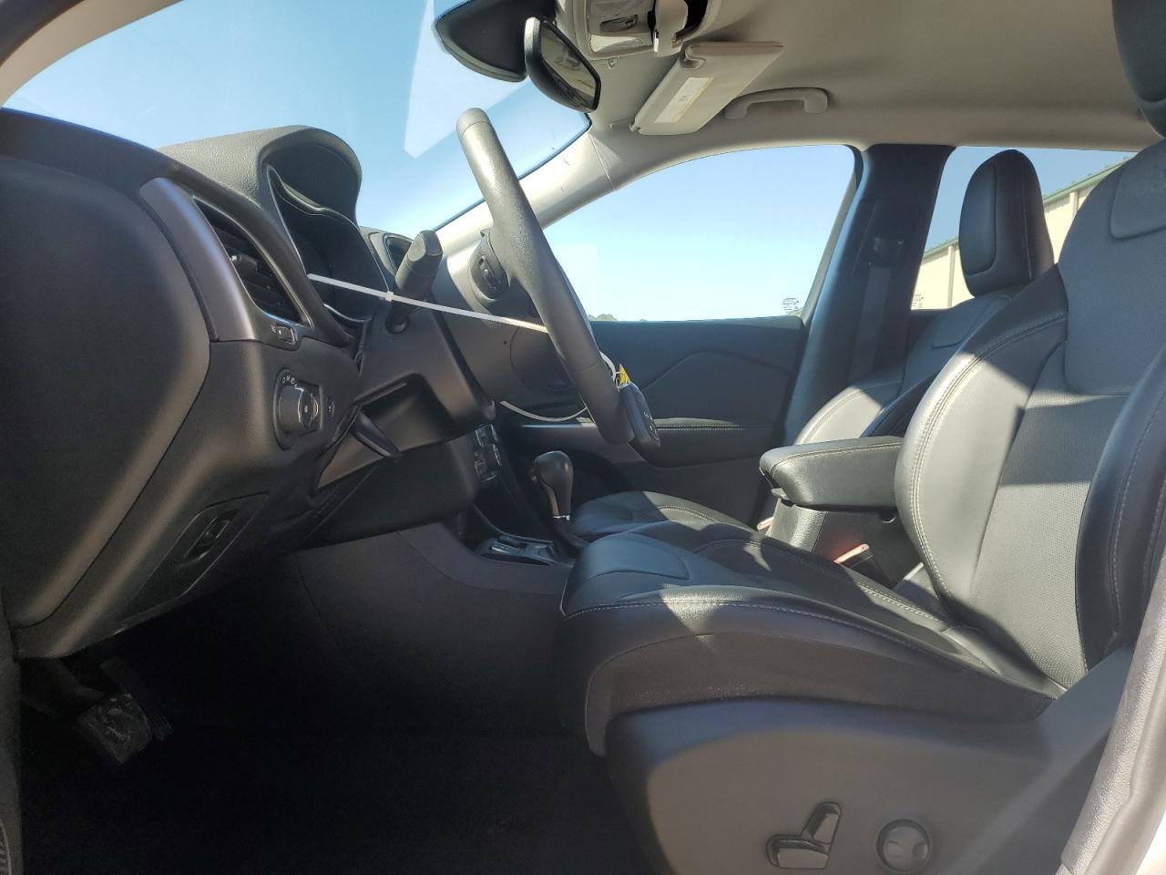 2022 JEEP CHEROKEE