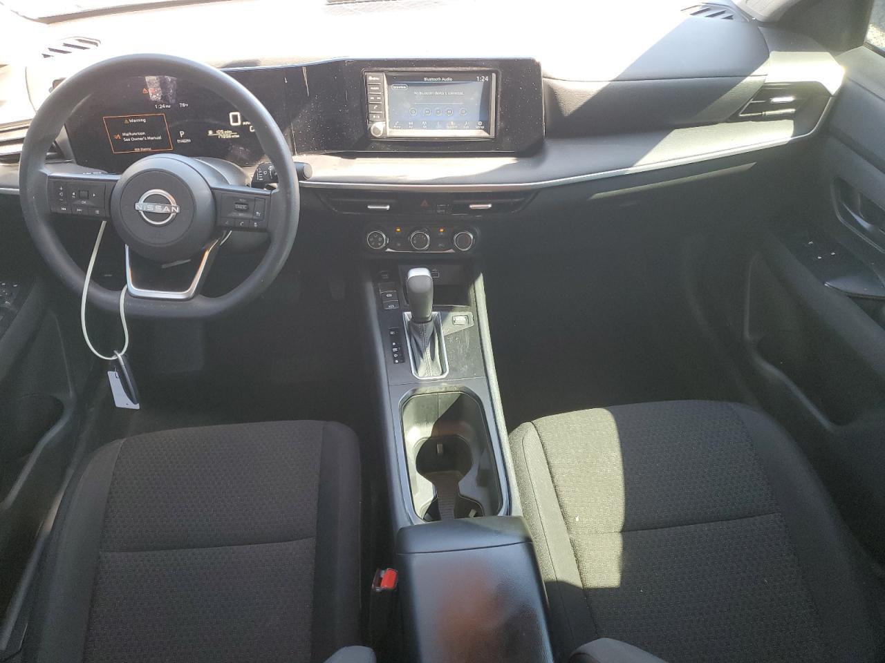 2025 NISSAN KICKS
