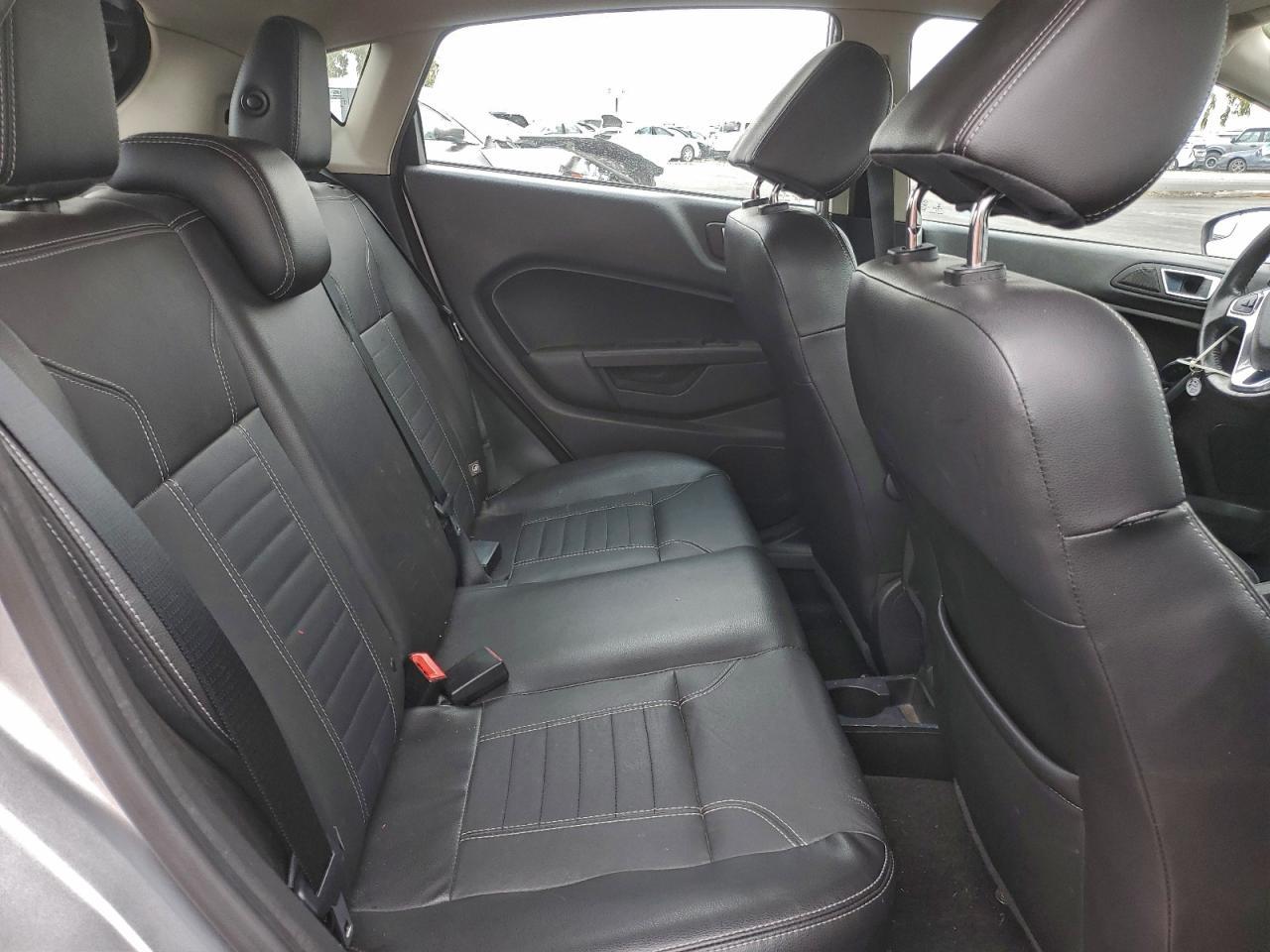 2014 FORD Fiesta