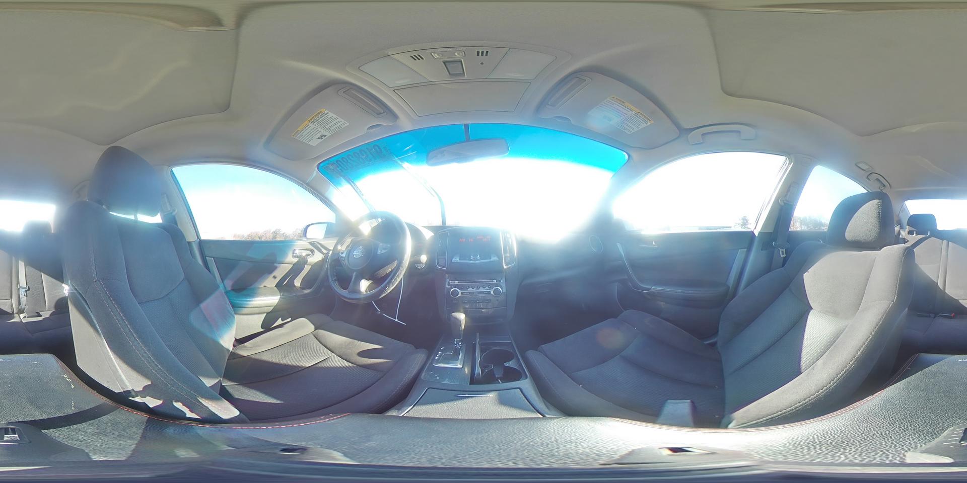 2012 NISSAN Maxima
