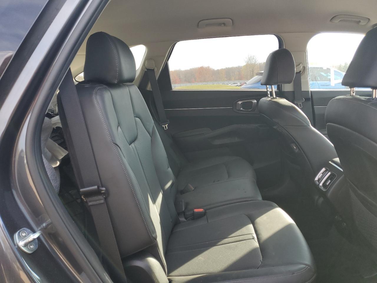 2022 KIA SORENTO