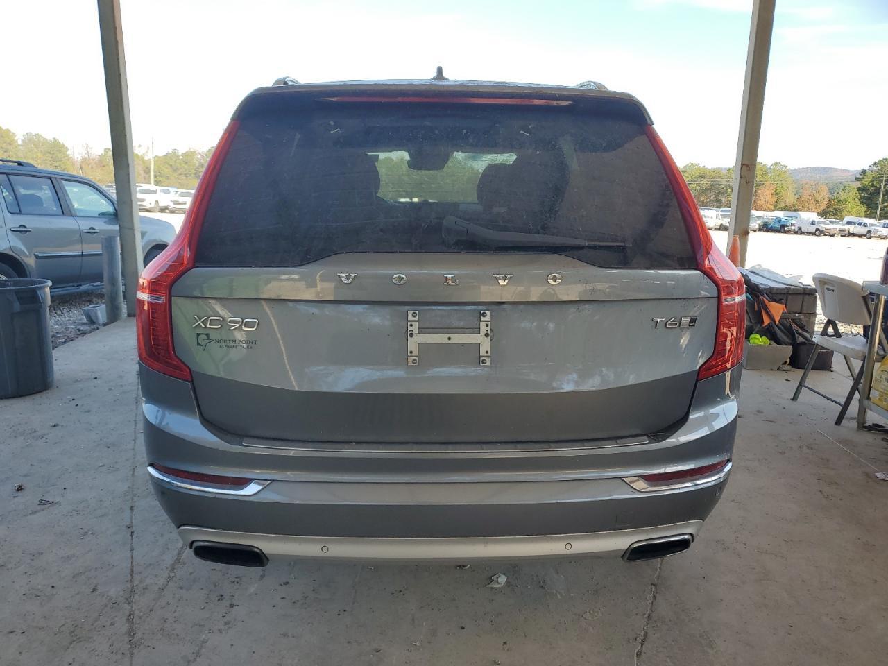 2018 VOLVO XC90