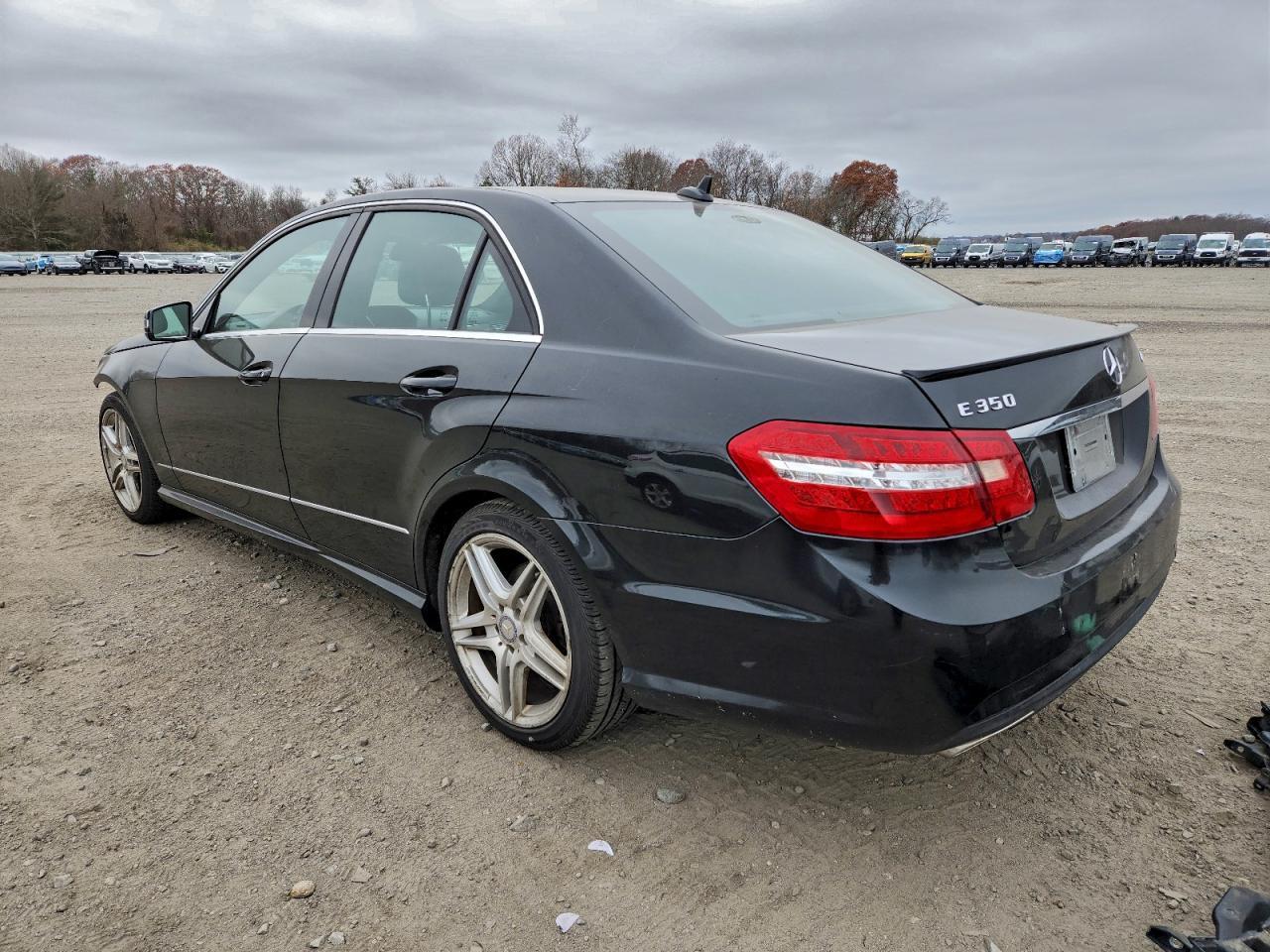 2013 MERCEDES-BENZ E-Class