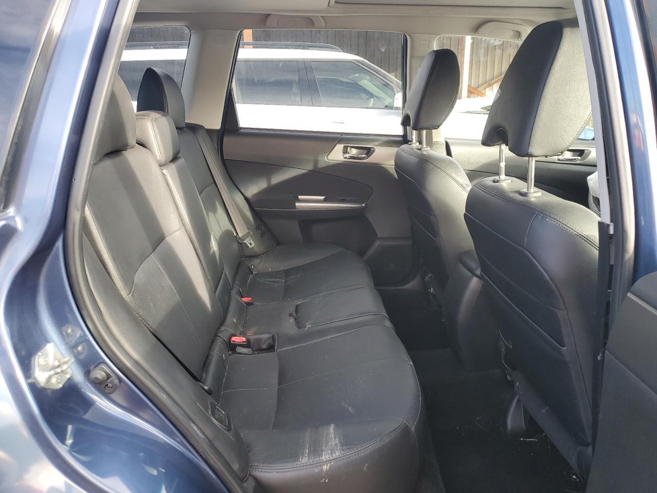 2011 SUBARU FORESTER