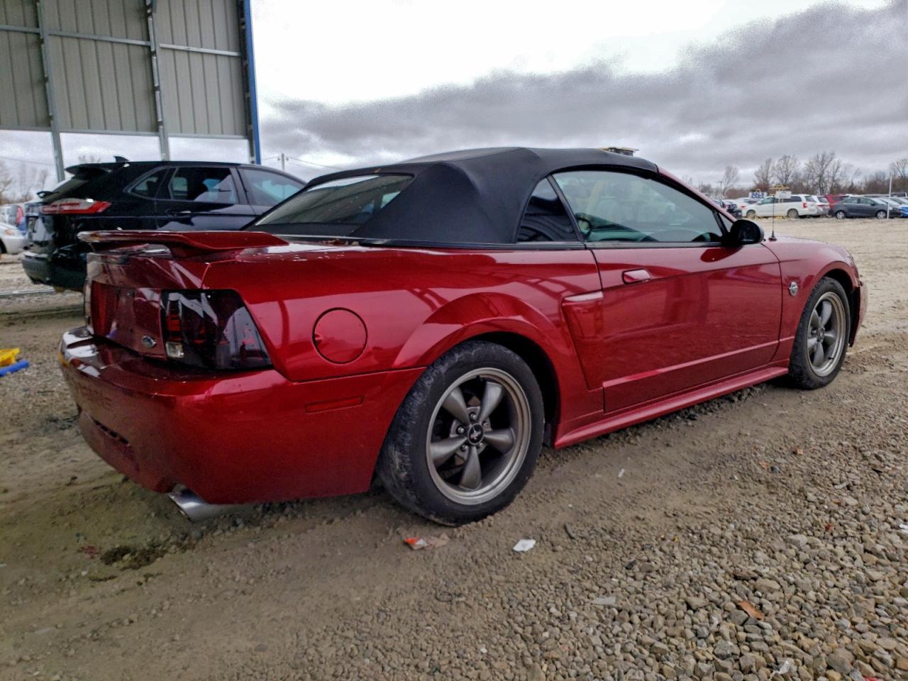 2004 FORD MUSTANG