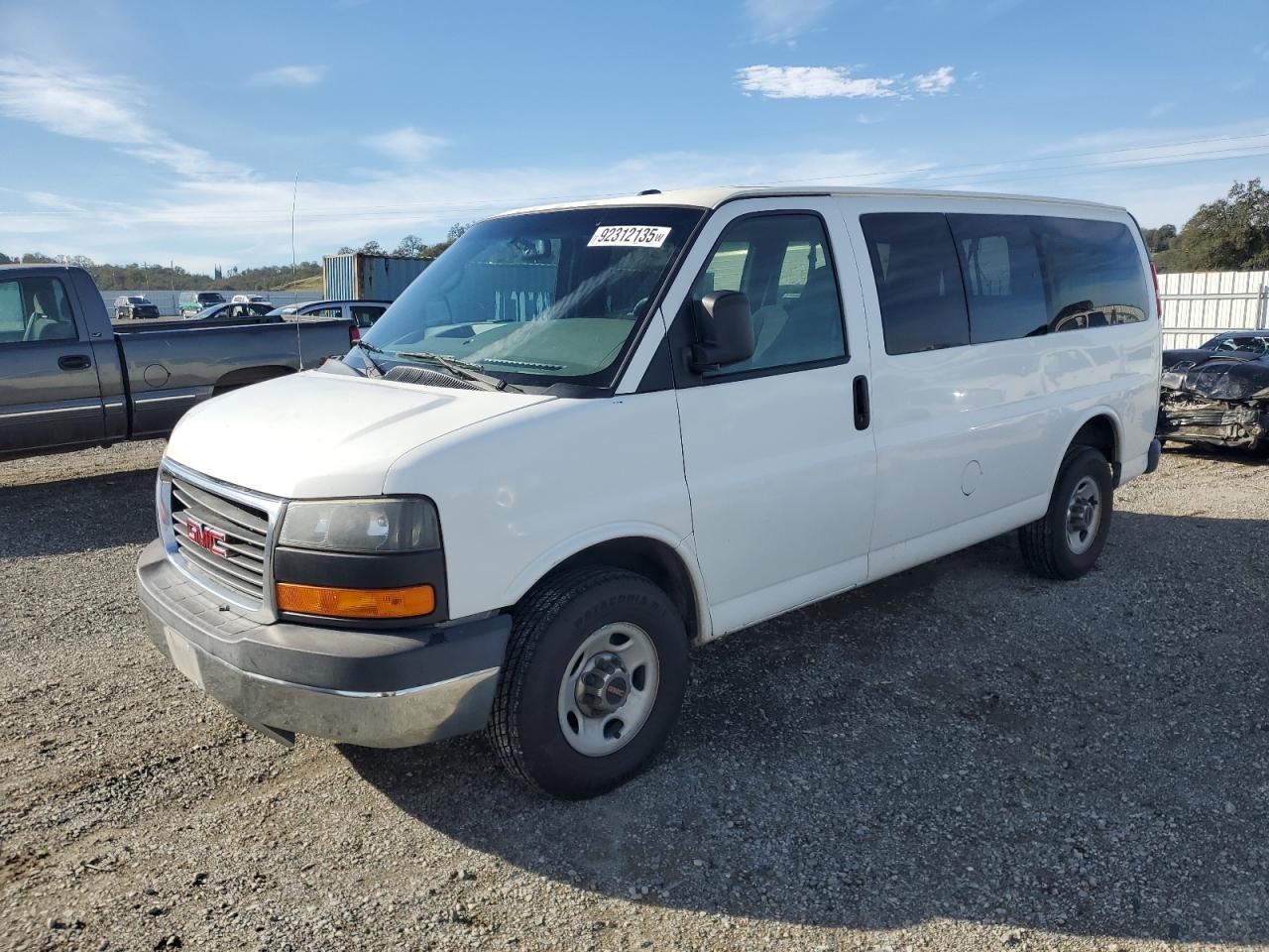 2015 GMC Savana