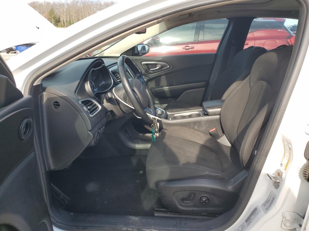 2016 CHRYSLER 200
