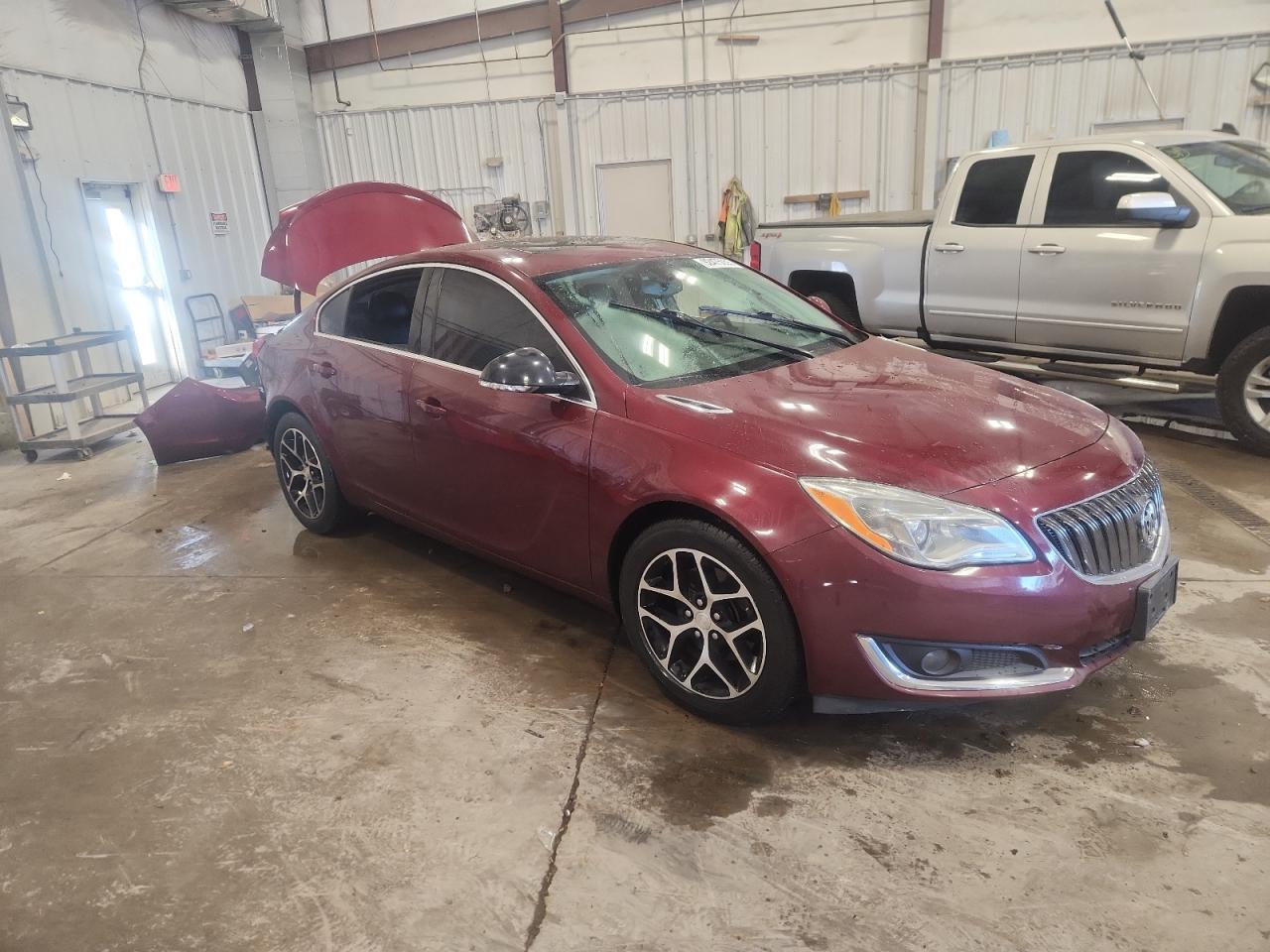 2017 BUICK Regal