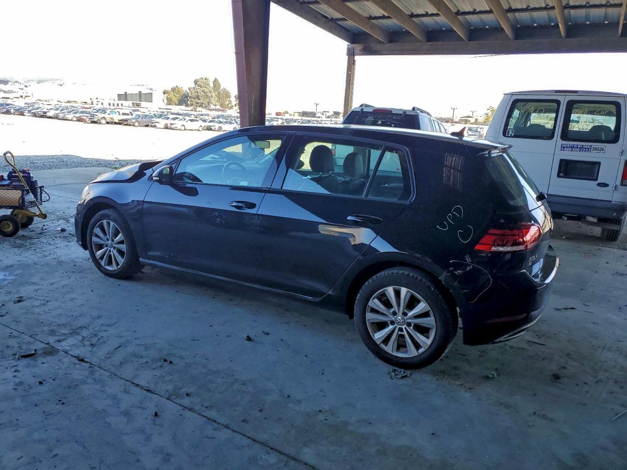 2018 VOLKSWAGEN GOLF