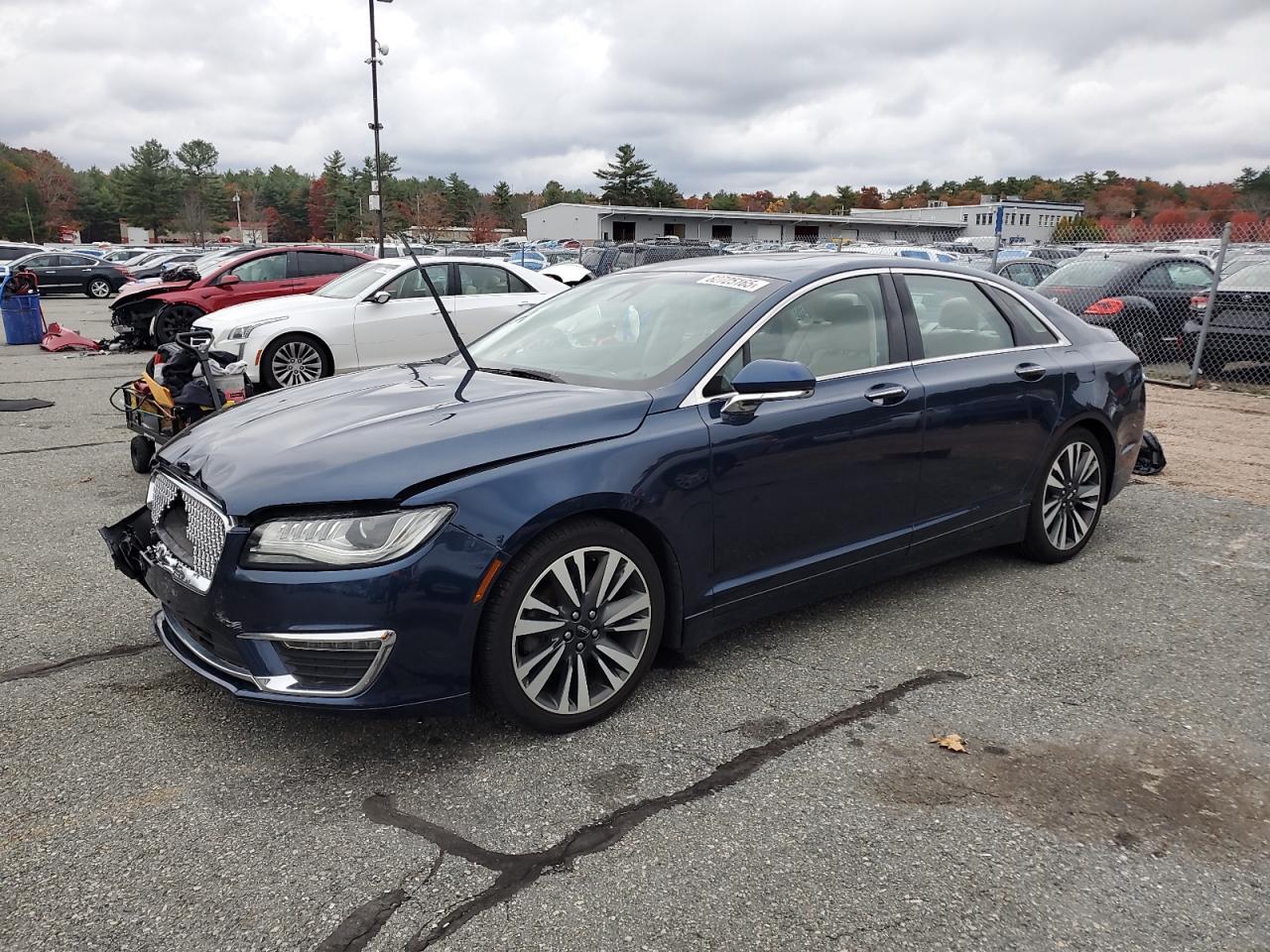 2017 LINCOLN MKZ