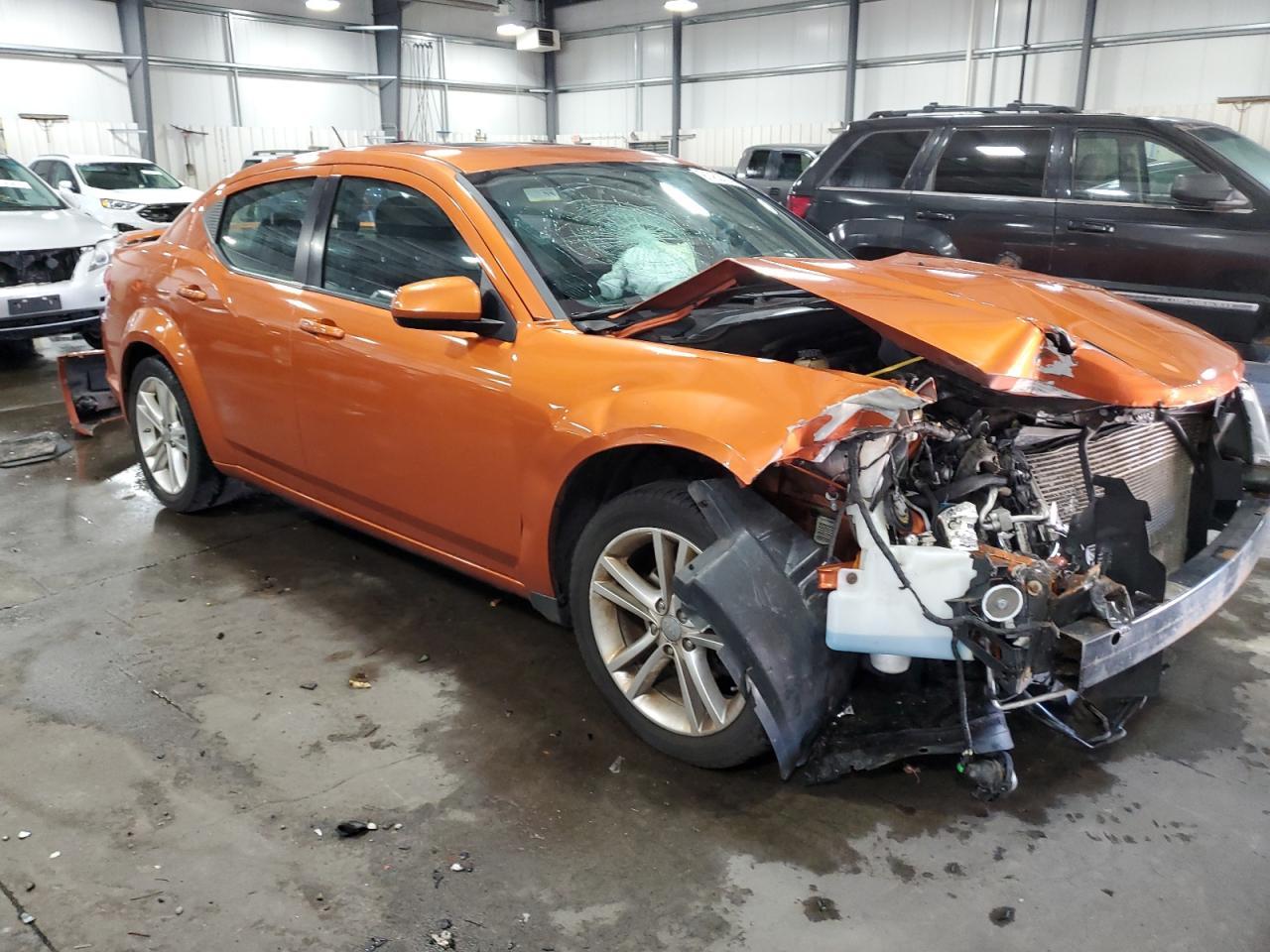 2011 DODGE Avenger