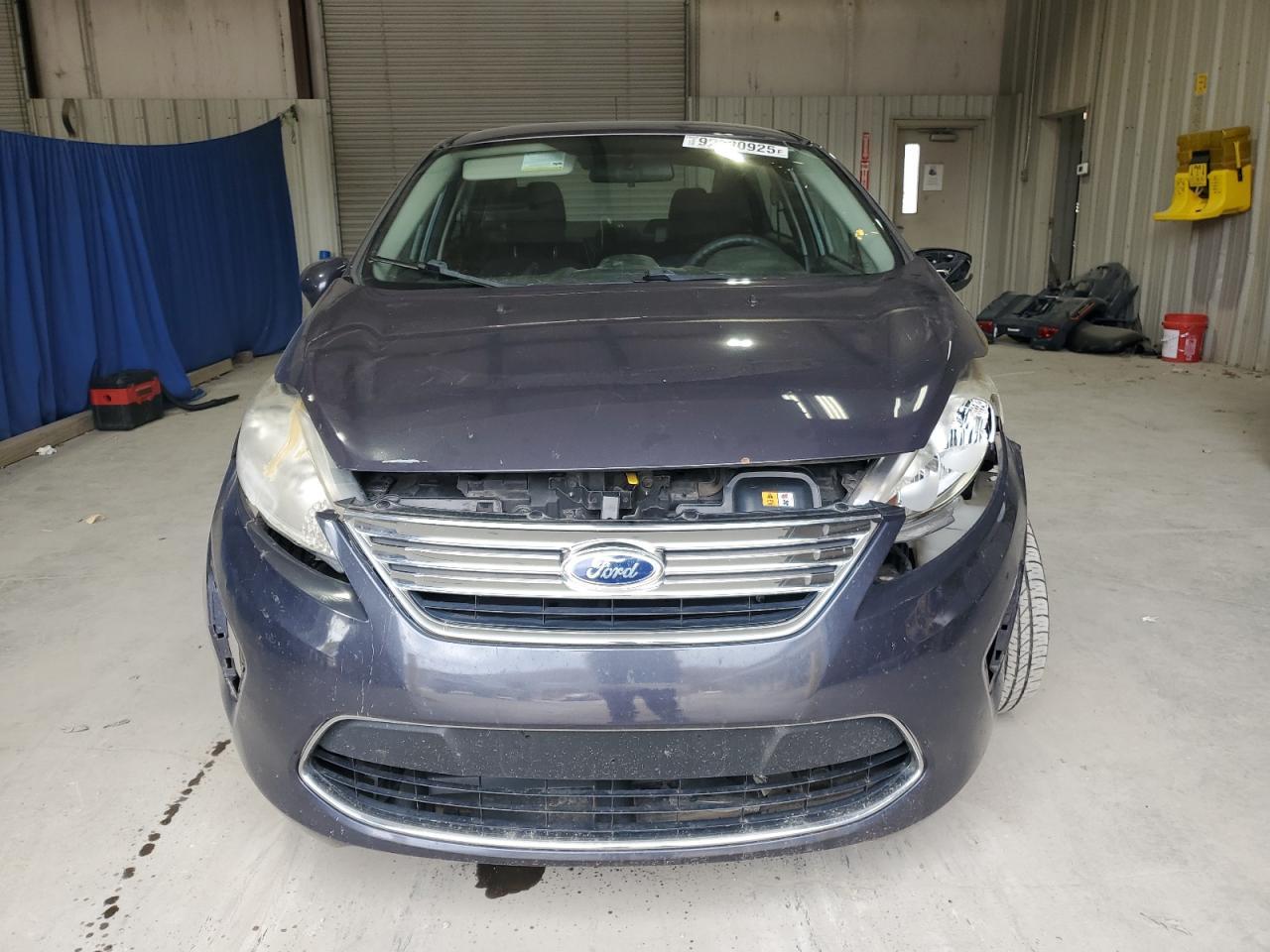 2012 FORD Fiesta