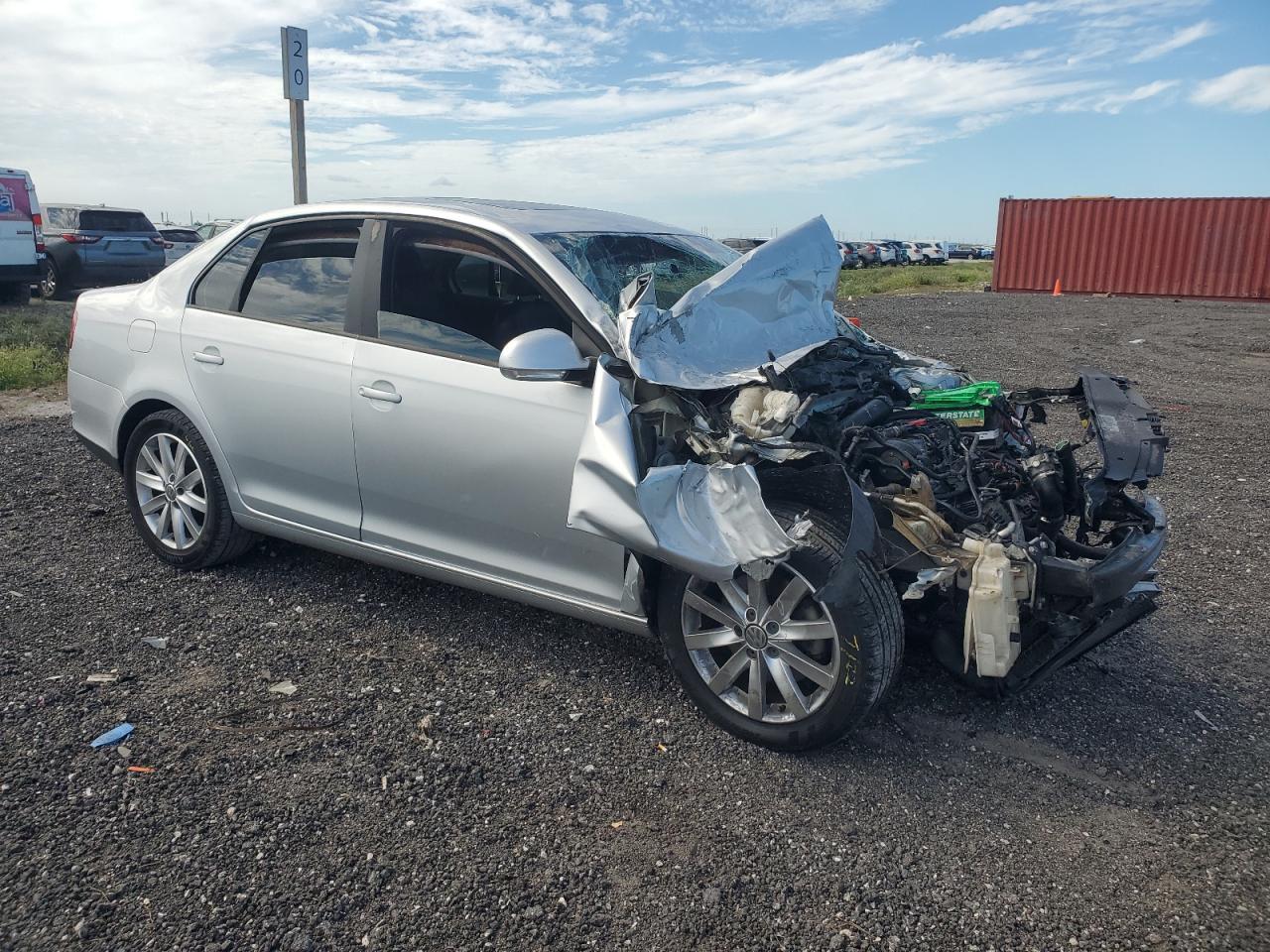 2010 VOLKSWAGEN JETTA