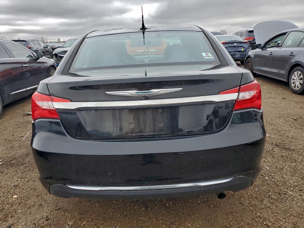 2013 CHRYSLER 200