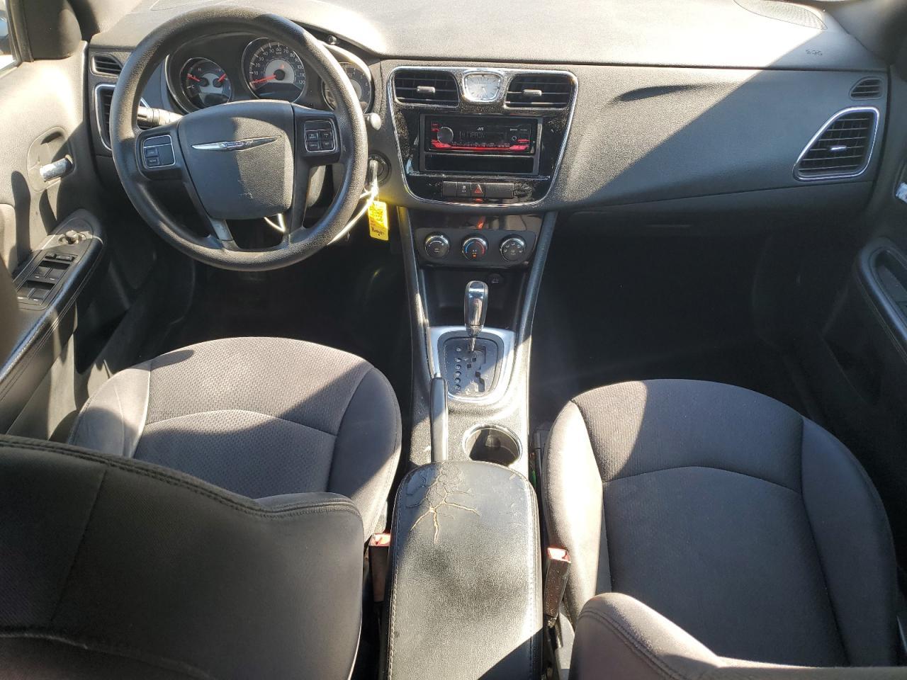 2012 CHRYSLER 200