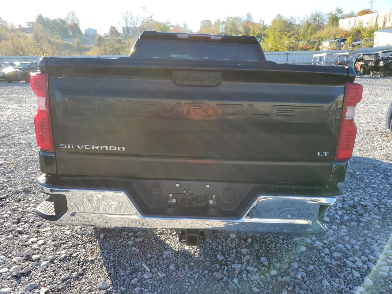 2025 CHEVROLET Silverado
