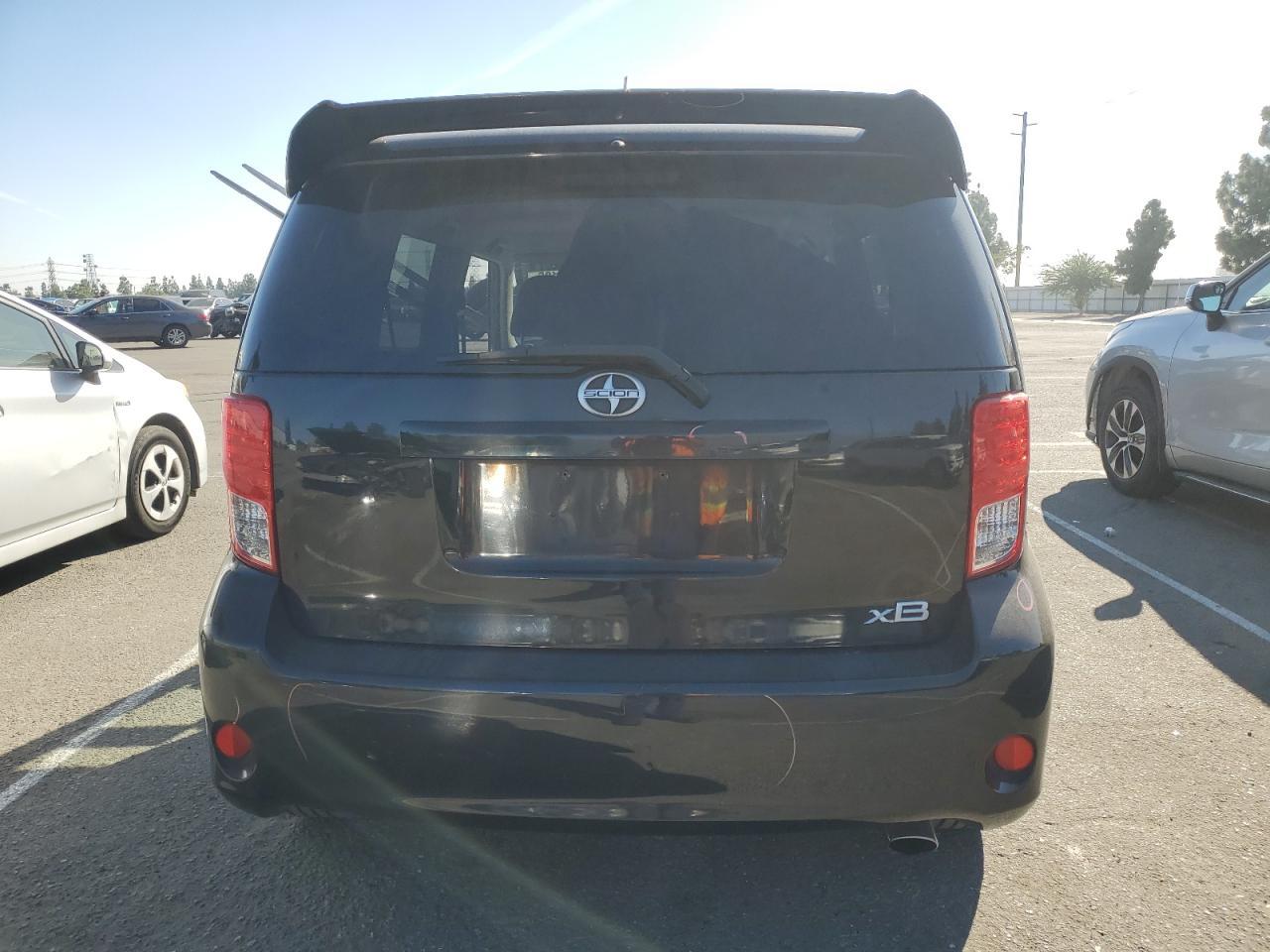 2011 TOYOTA SCION