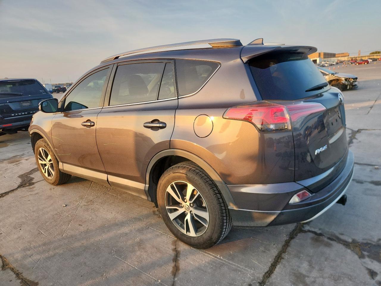 2016 TOYOTA RAV4