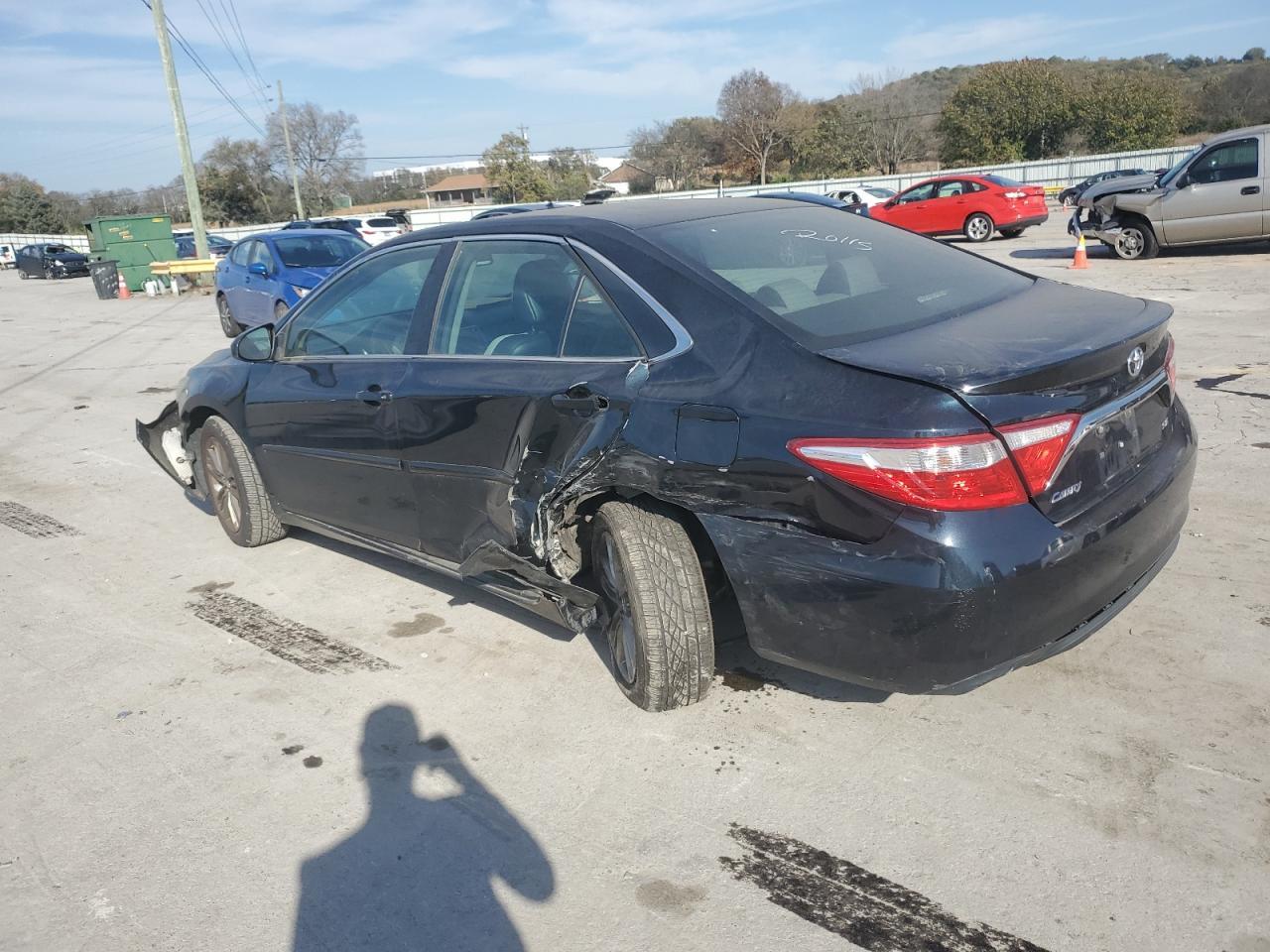 2016 TOYOTA CAMRY
