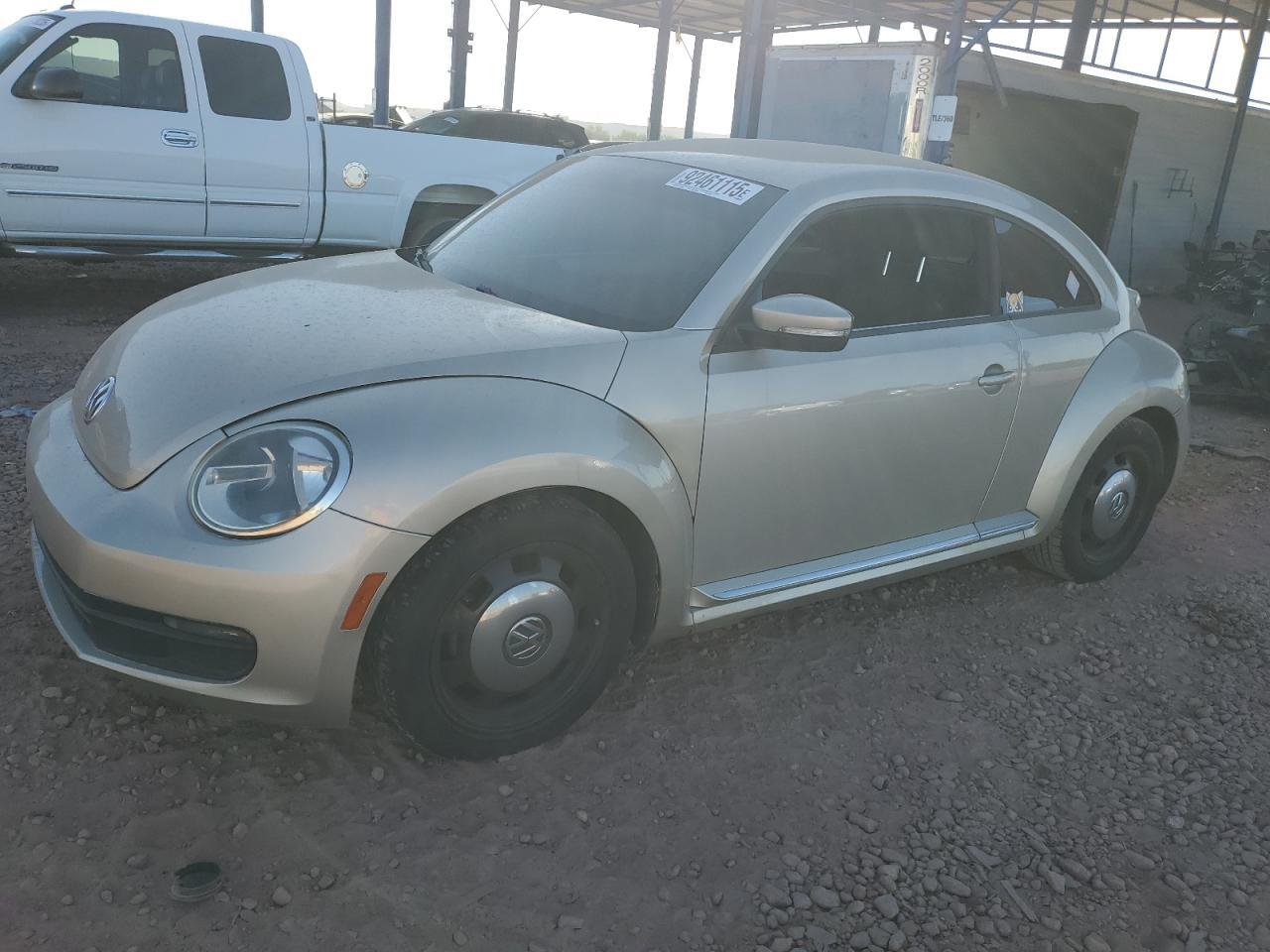 2012 VOLKSWAGEN Beetle