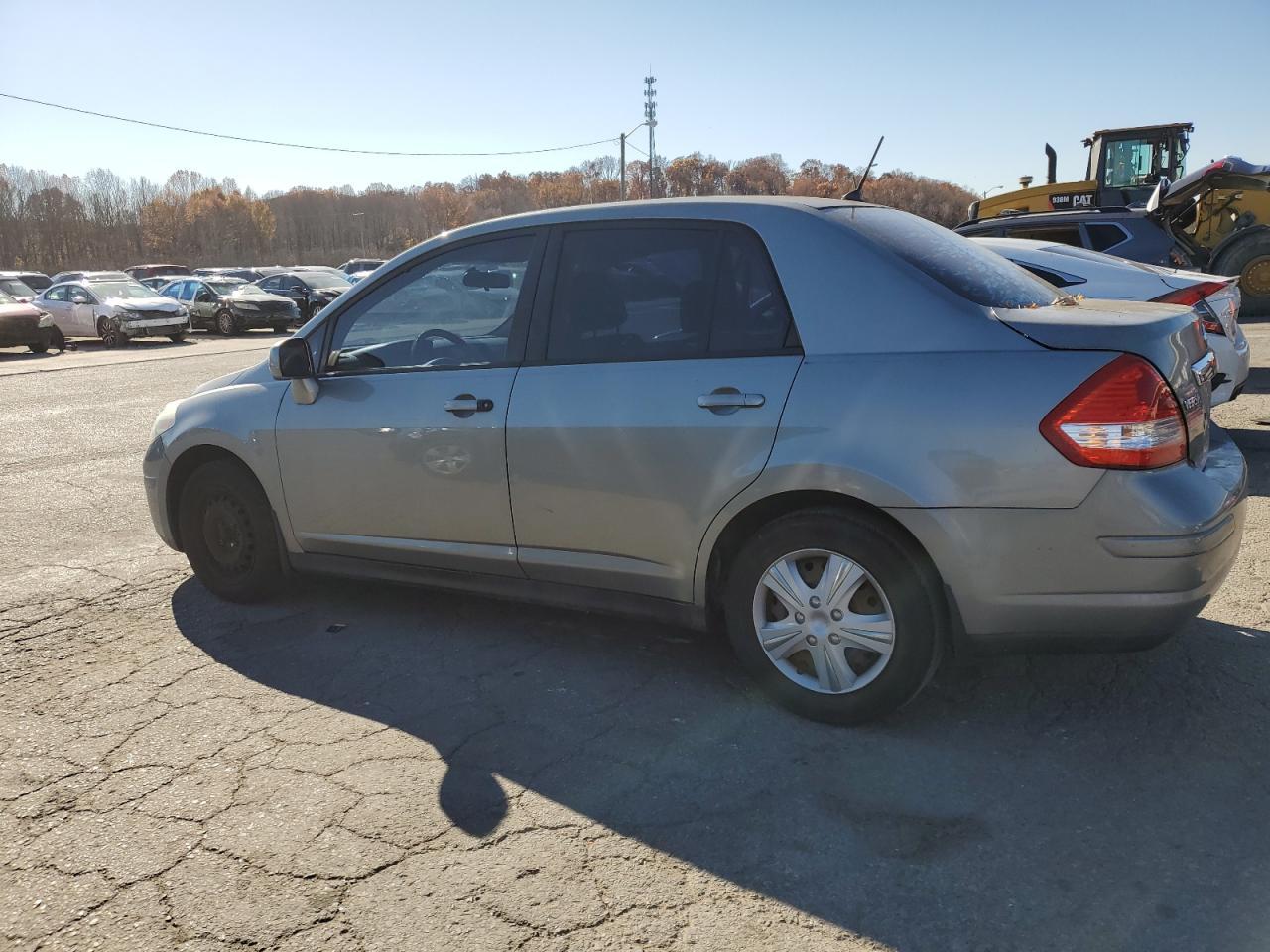 2010 NISSAN VERSA
