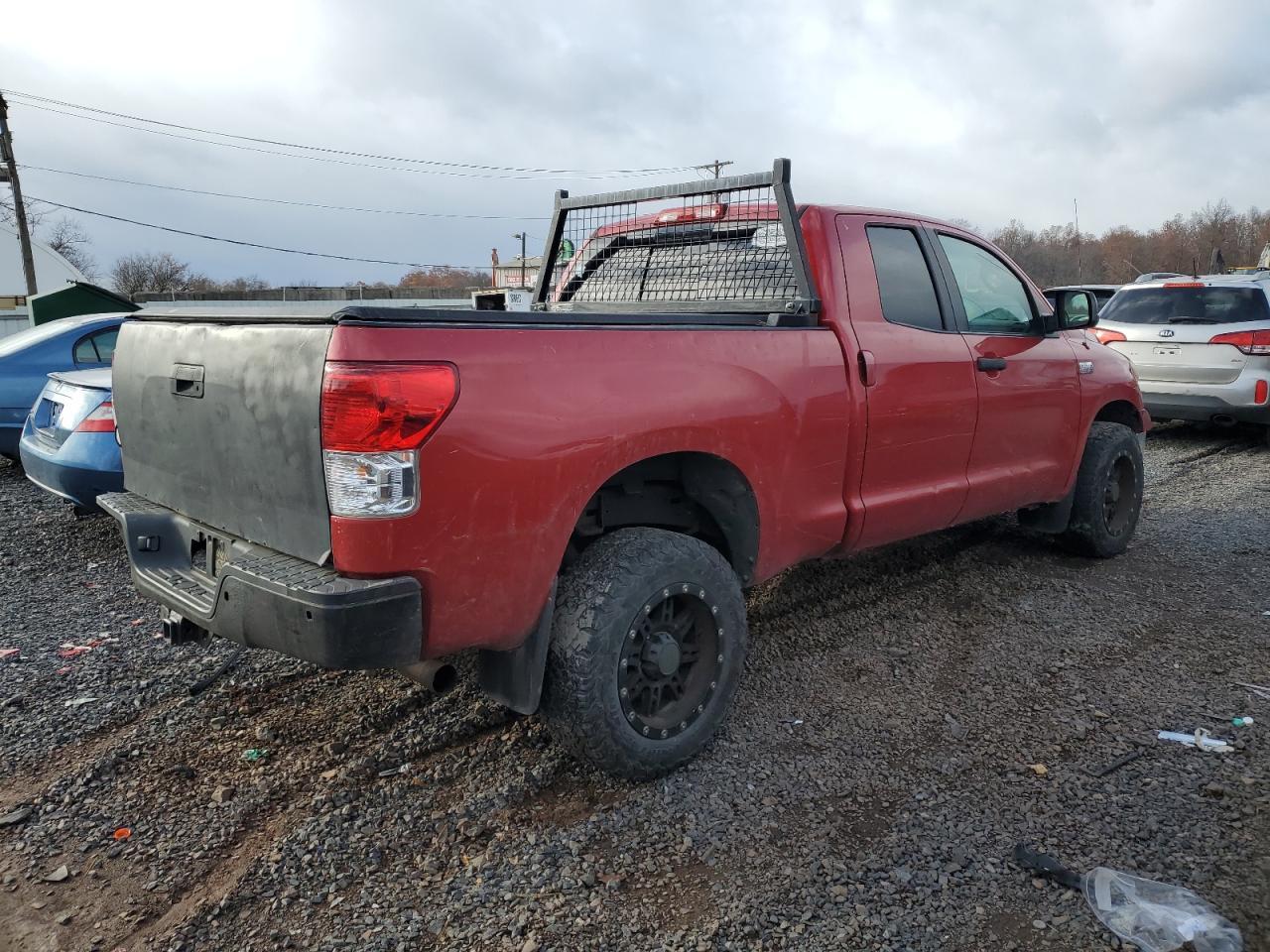 2011 TOYOTA TUNDRA