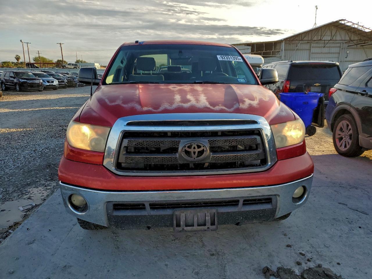 2011 TOYOTA TUNDRA