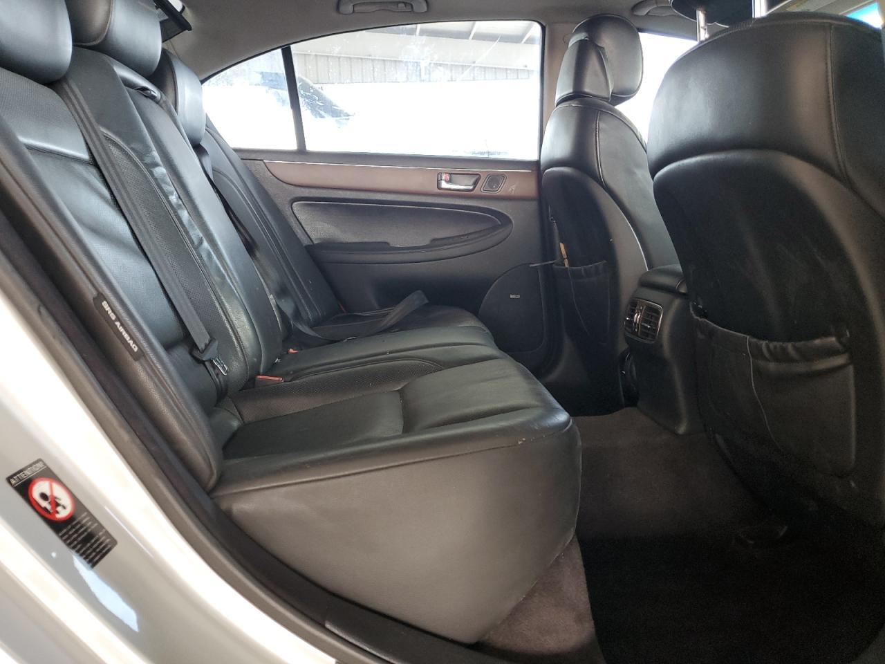 2009 HYUNDAI GENESIS