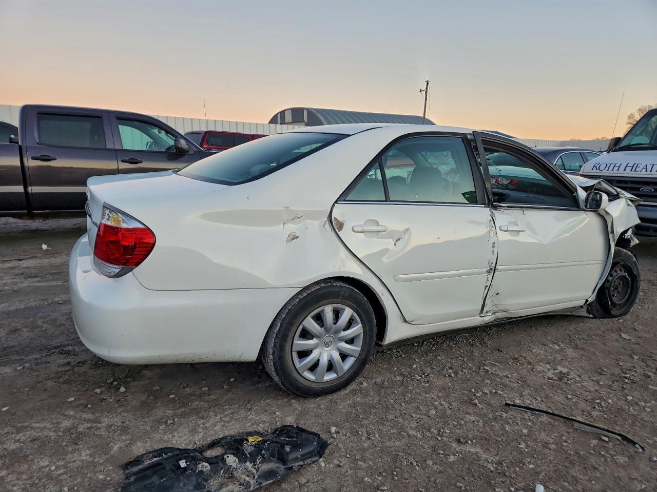 2005 TOYOTA CAMRY