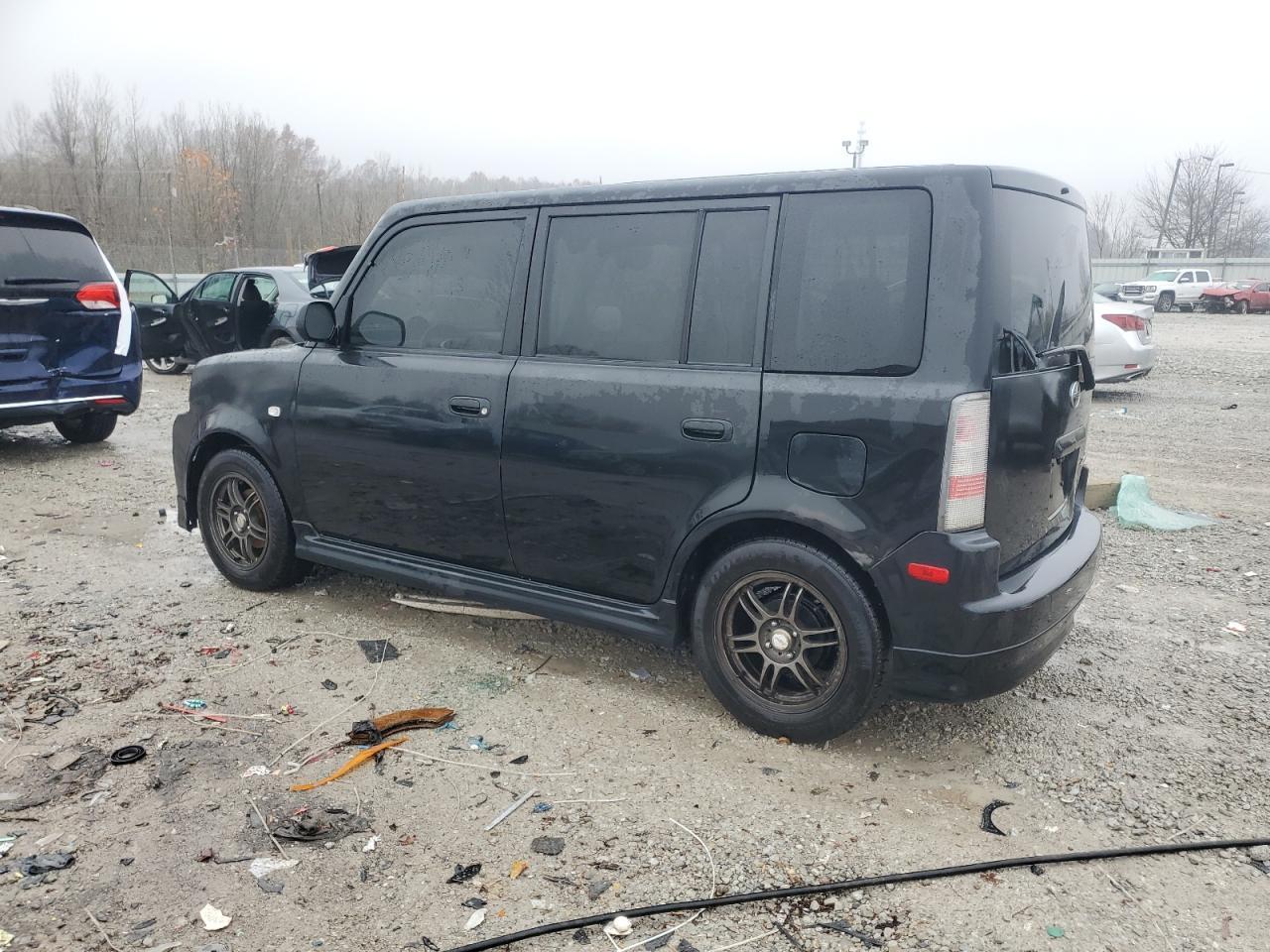 2005 TOYOTA SCION