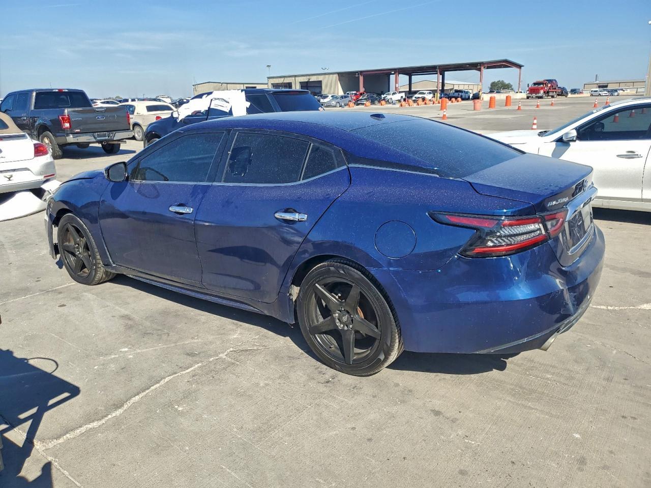 2018 NISSAN Maxima