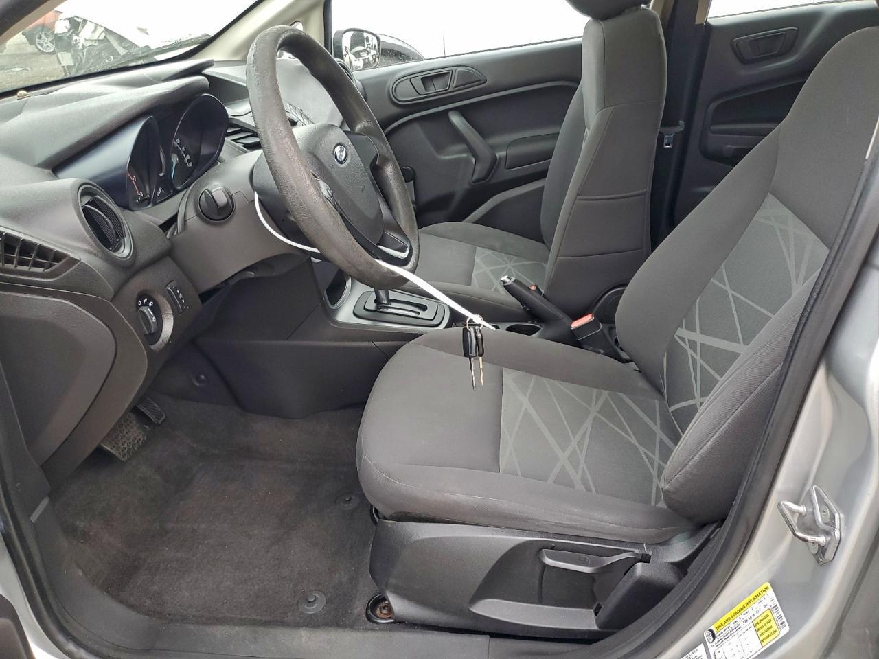 2015 FORD Fiesta
