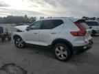 2022 VOLVO XC40