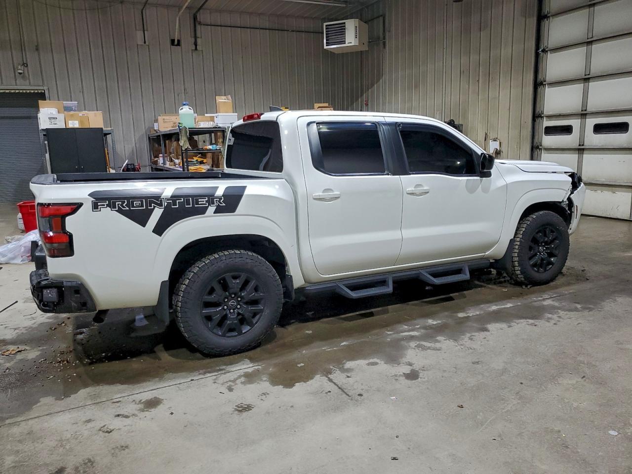 2023 NISSAN Frontier