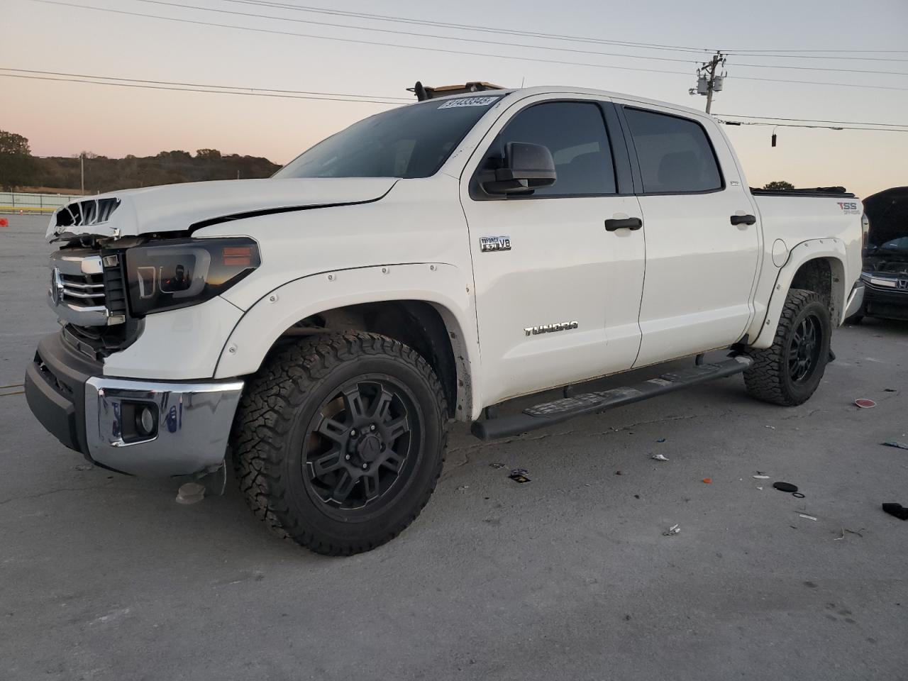 2016 TOYOTA TUNDRA