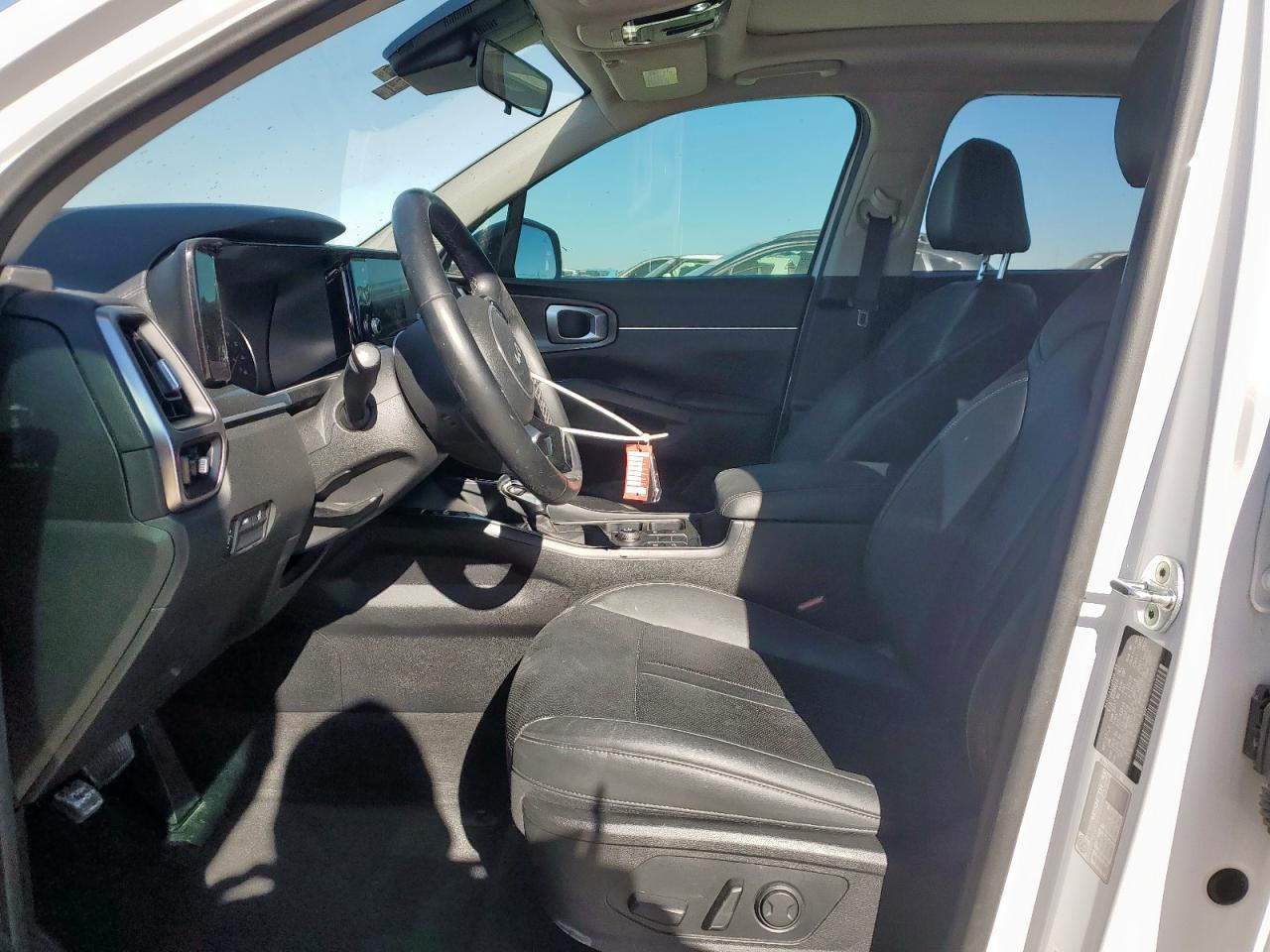 2022 KIA SORENTO