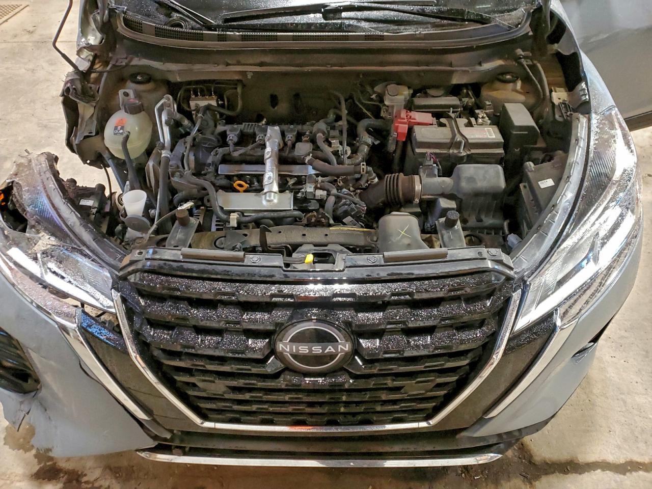 2024 NISSAN KICKS