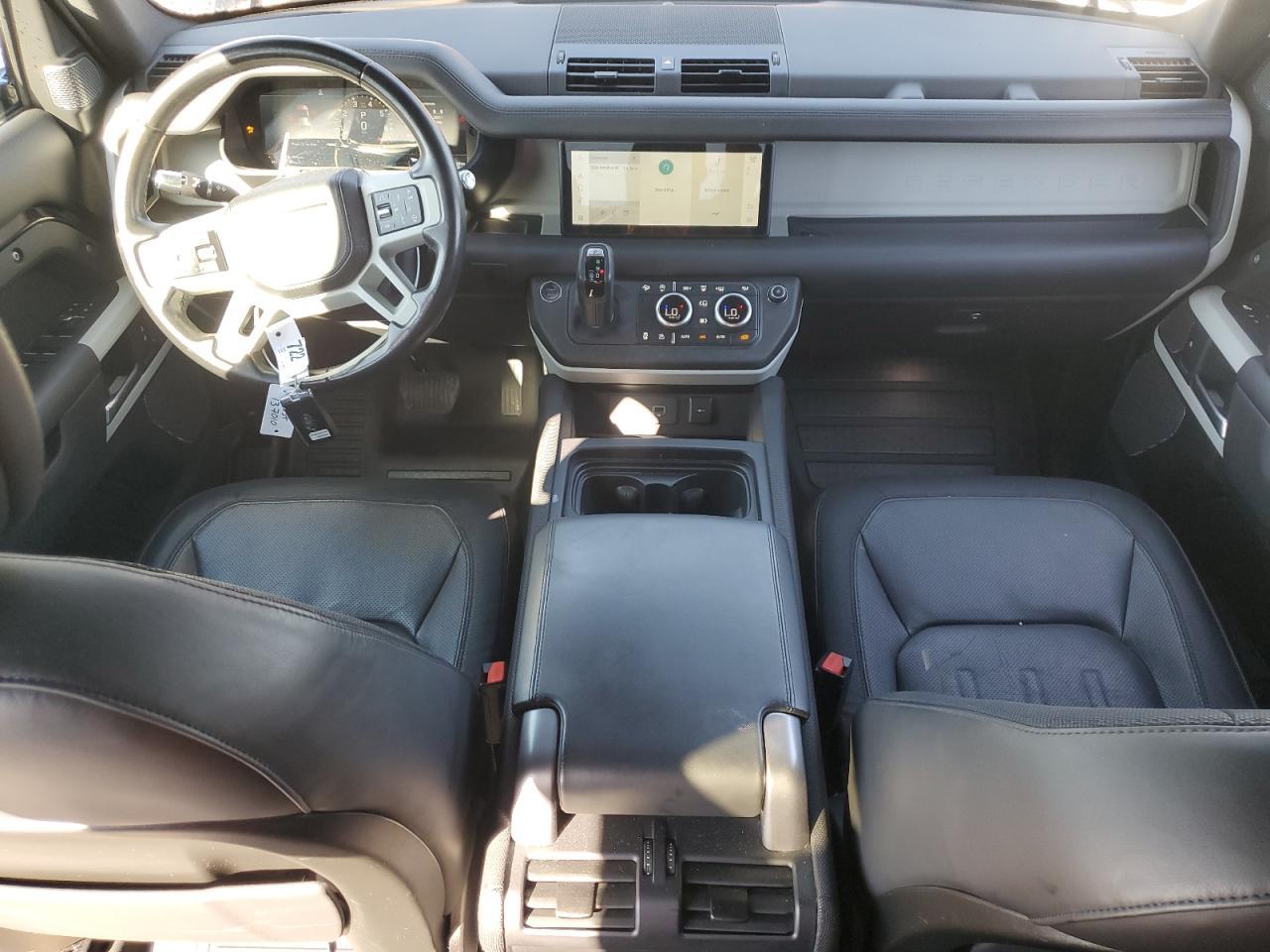 2022 LAND ROVER Defender