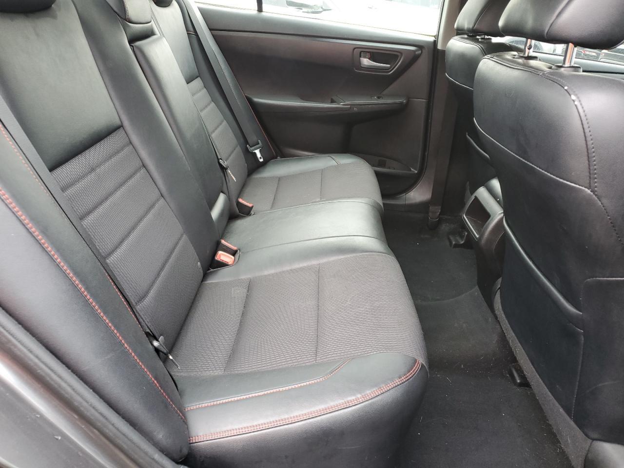 2016 TOYOTA CAMRY