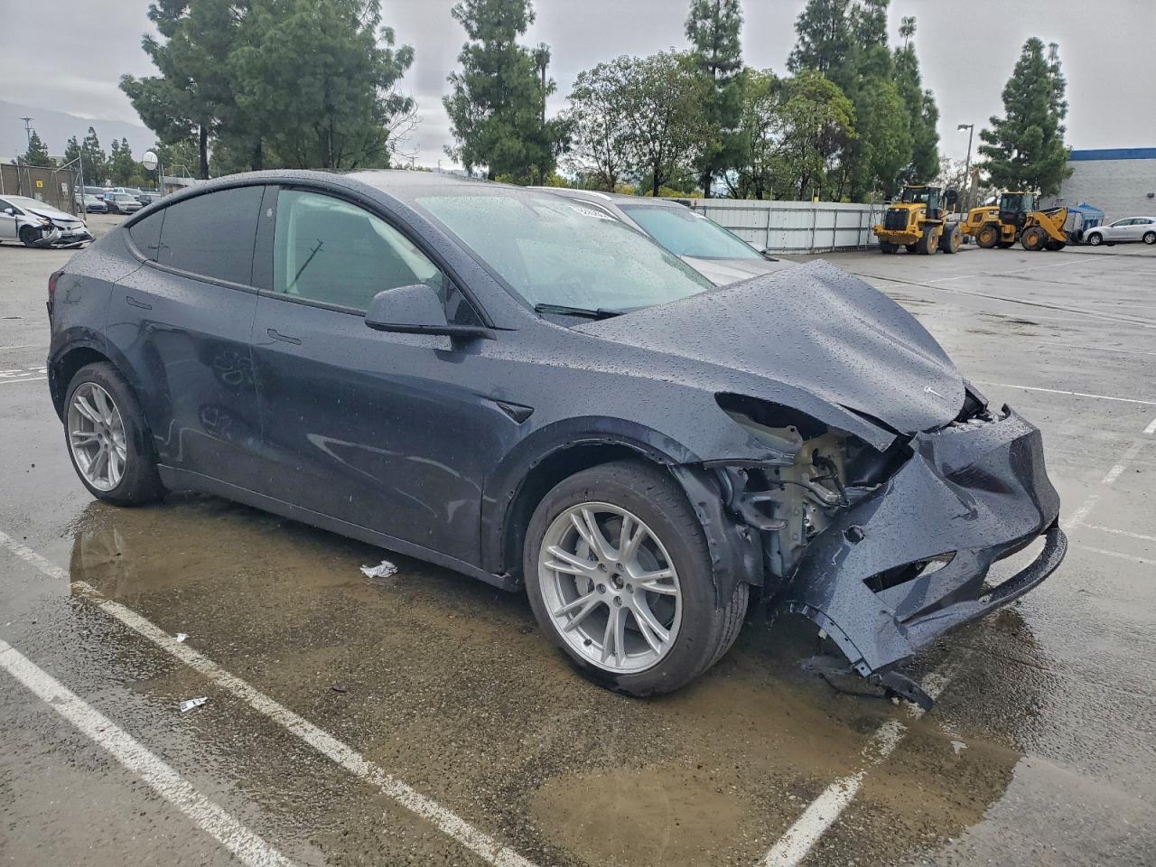 2024 TESLA MODEL Y