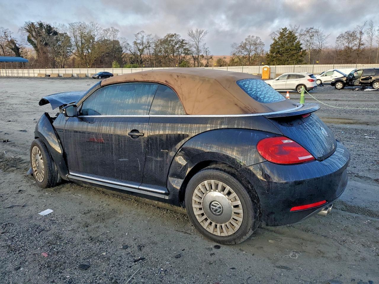 2013 VOLKSWAGEN Beetle