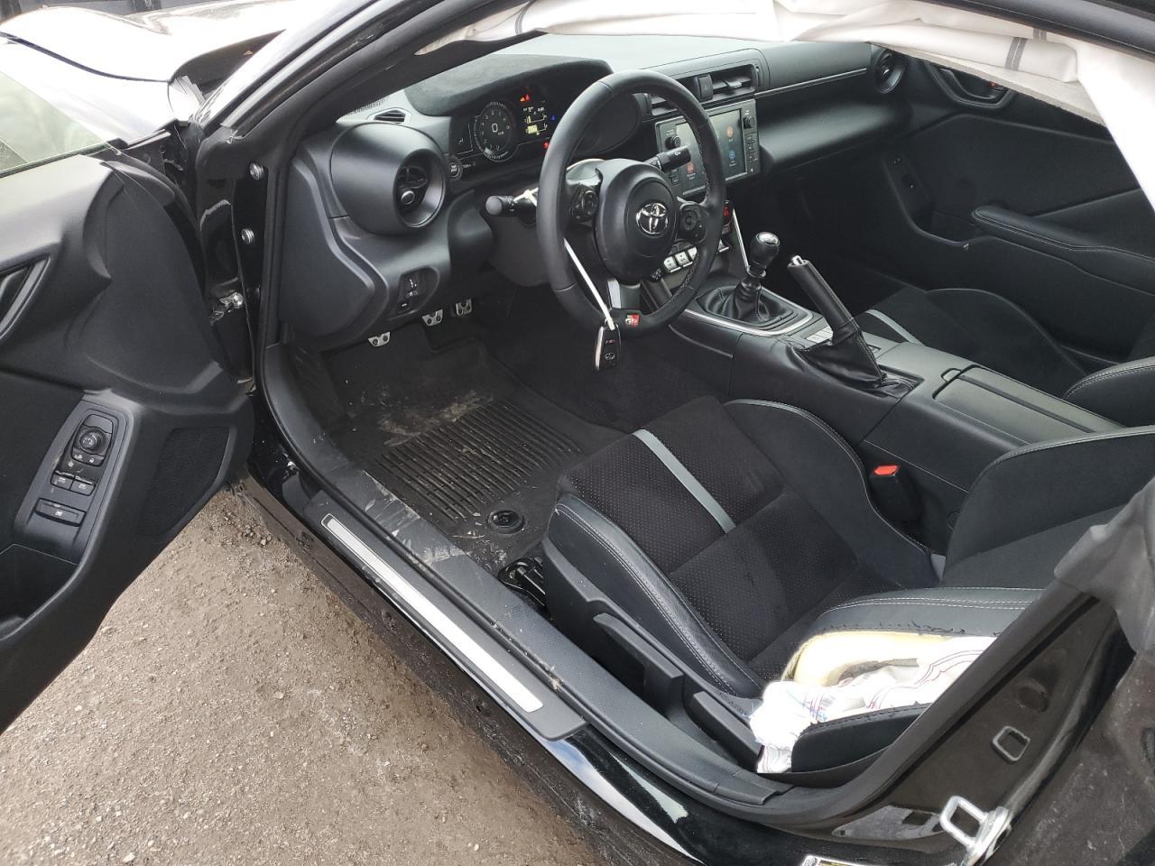 2025 TOYOTA GR 86