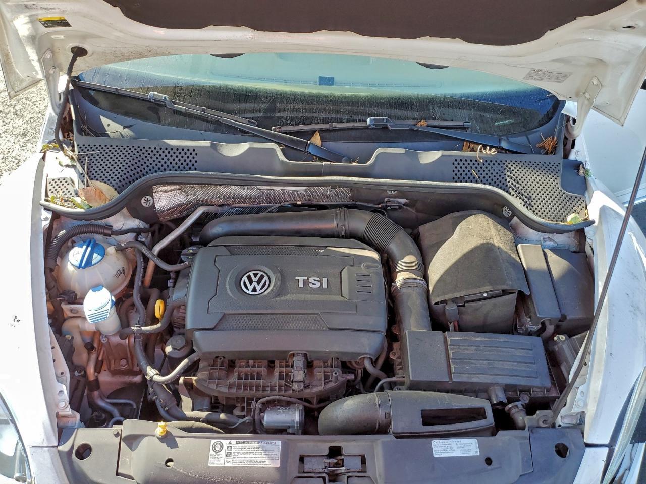 2016 VOLKSWAGEN Beetle