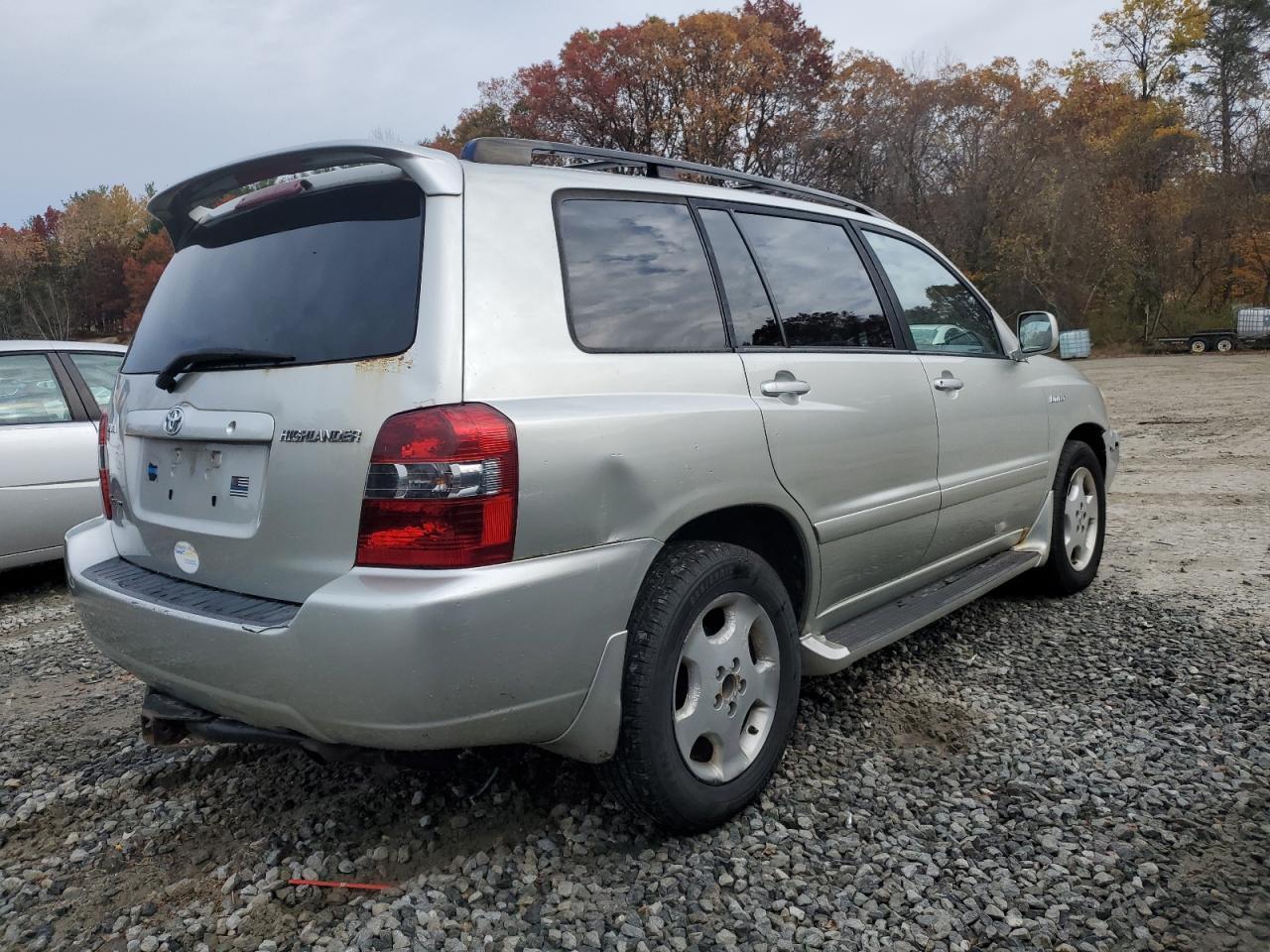 2005 TOYOTA HIGHLANDER