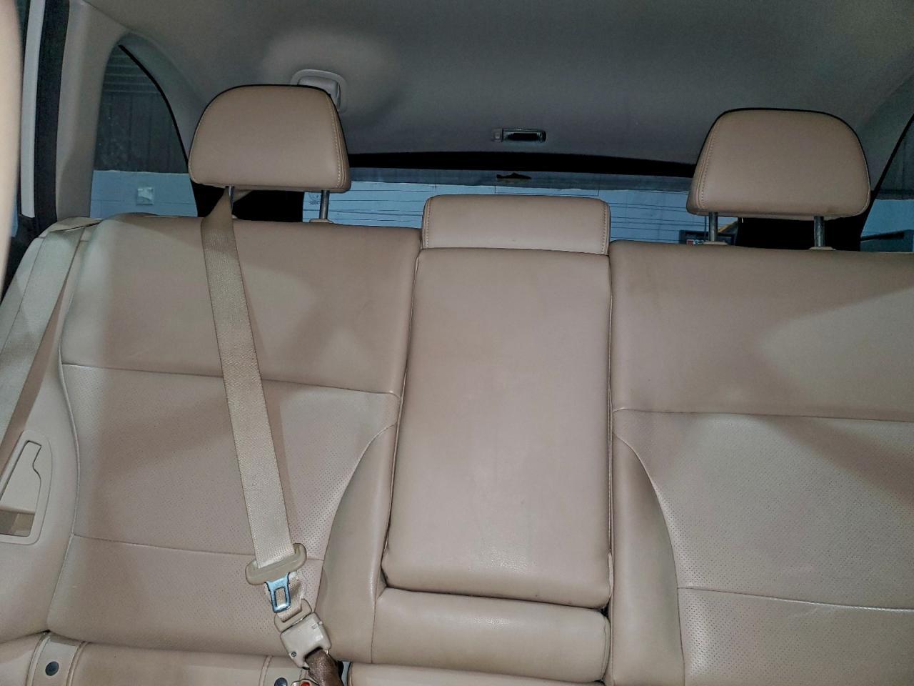 2015 SUBARU Outback